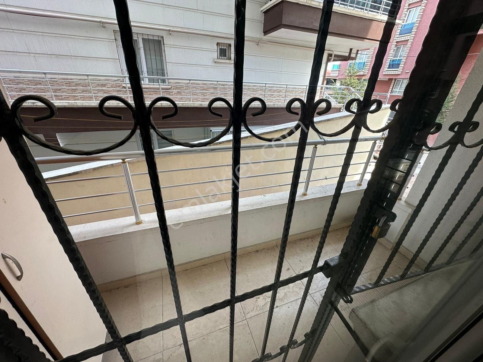 Hakan'dan Çift Banyo, Asansörlü 4+1 Ultra Lüx Yapıda (yeni Bina) - Görsel 19