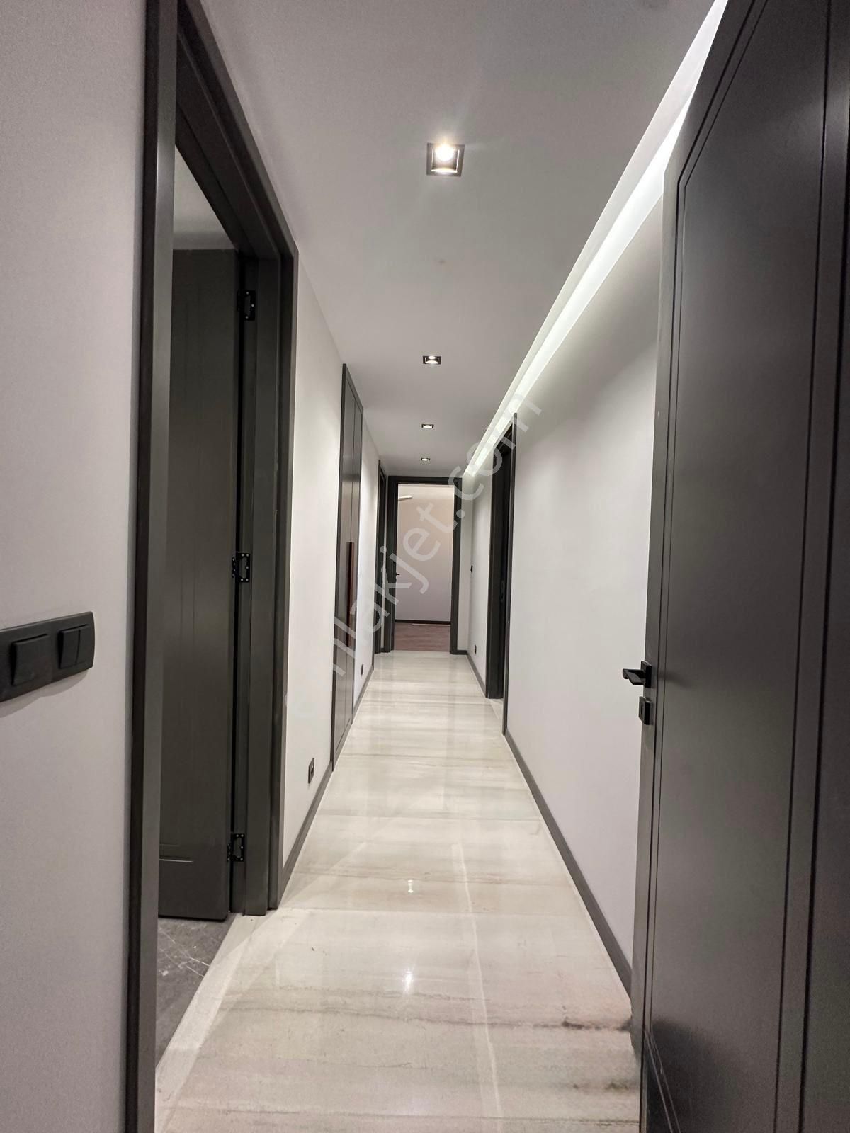 Esentepe’de 7/24 Güvenlikli, Havuzlu Sitede Sıfır Lüks 3+1 - Görsel 12