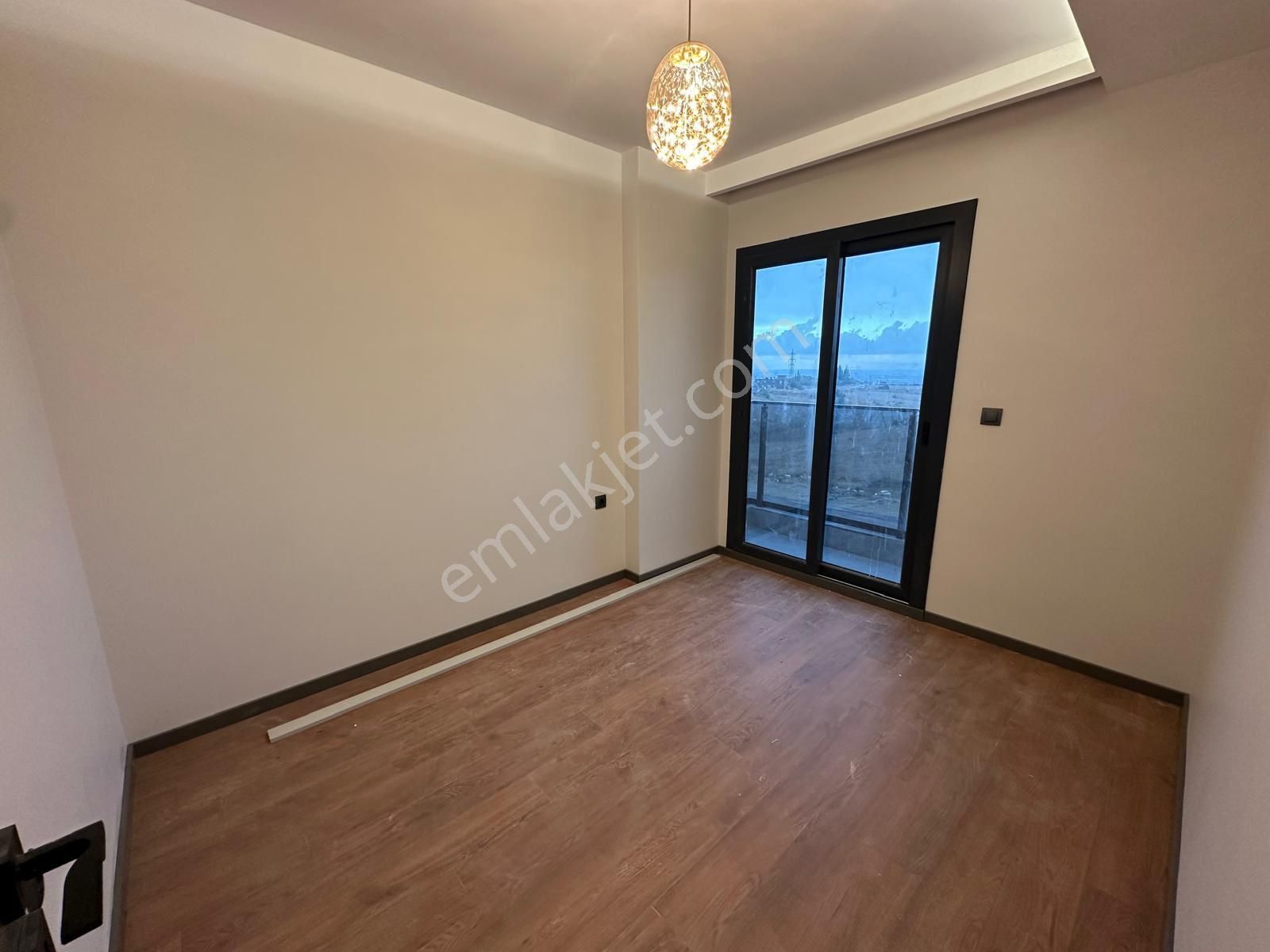 Esentepe’de 7/24 Güvenlikli, Havuzlu Sitede Sıfır Lüks 3+1 - Görsel 7