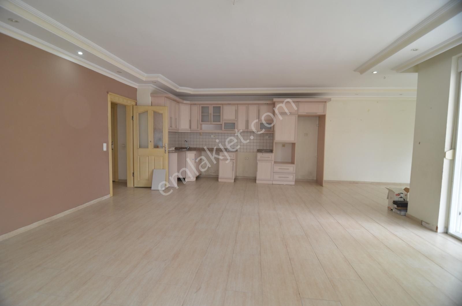 Alanya Oba Mahallesinde Kiralık 2+1 Daire - Görsel 4