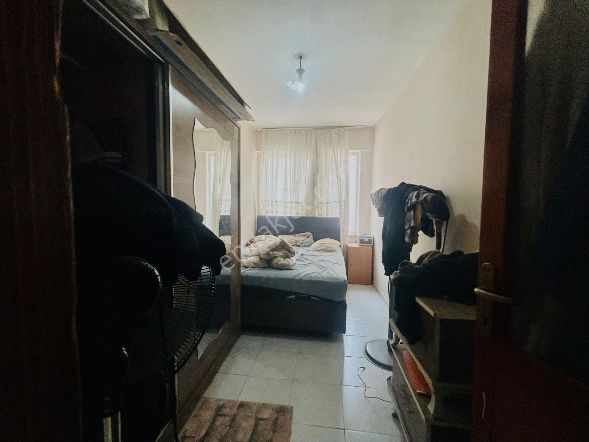 Yetkisi Yükselden! Edremit Cadde Üzeri Arakat K.mutfak 2+1 Satılık Daire - Görsel 19