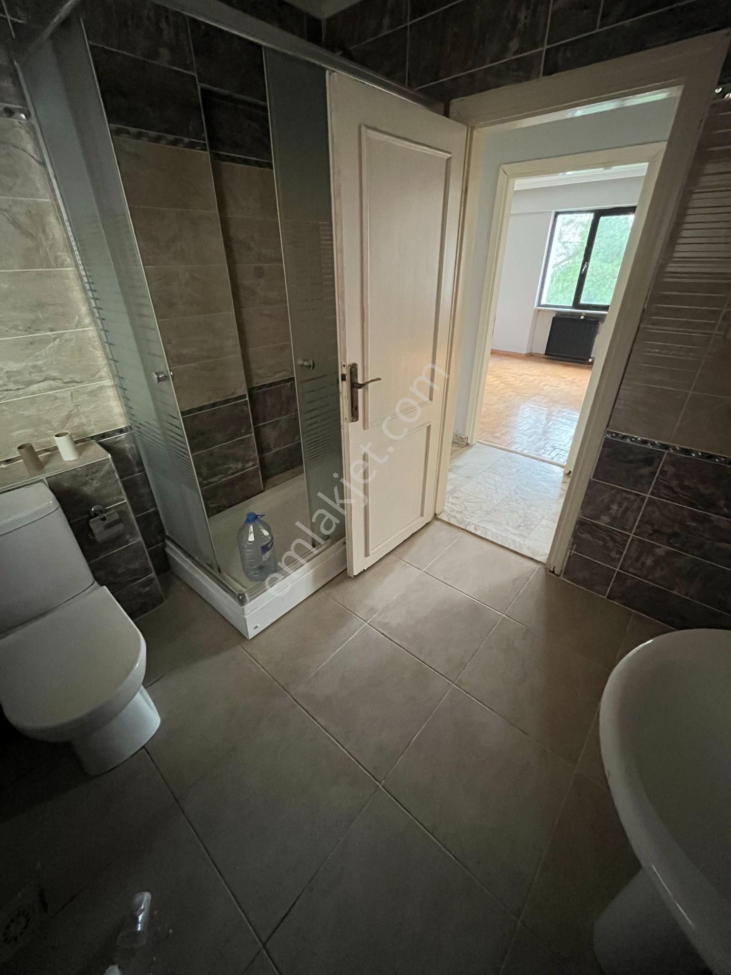 Büyükçekmece Fatih Mah İçi Yapılı Temiz Merkezi Geniş 3+1 Kiralık Daire - Görsel 15