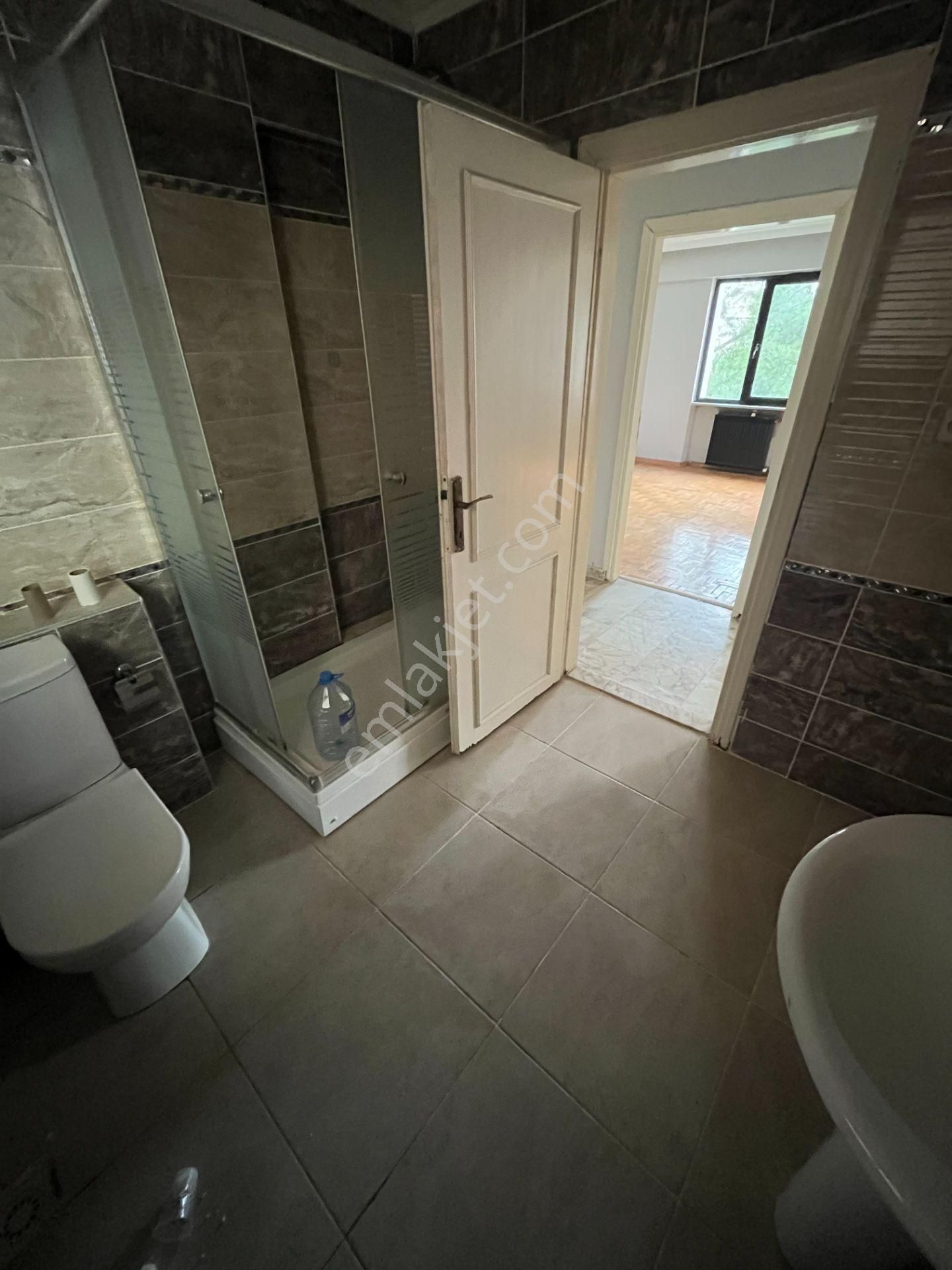 Büyükçekmece Fatih Mah İçi Yapılı Temiz Merkezi Geniş 3+1 Kiralık Daire - Görsel 16