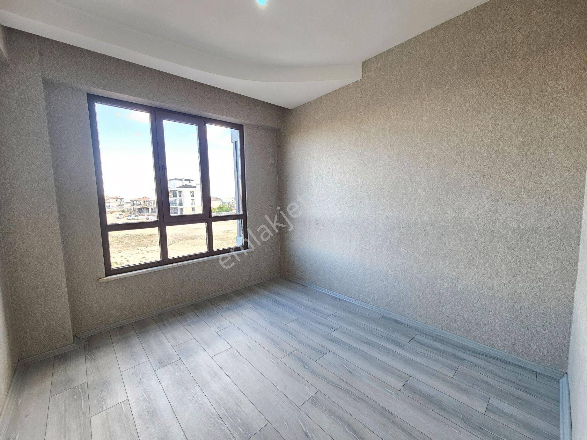 İşyapar Dan Mete Konokakları Yakını Site İçinde 3+1 Lüks Daire - Görsel 34