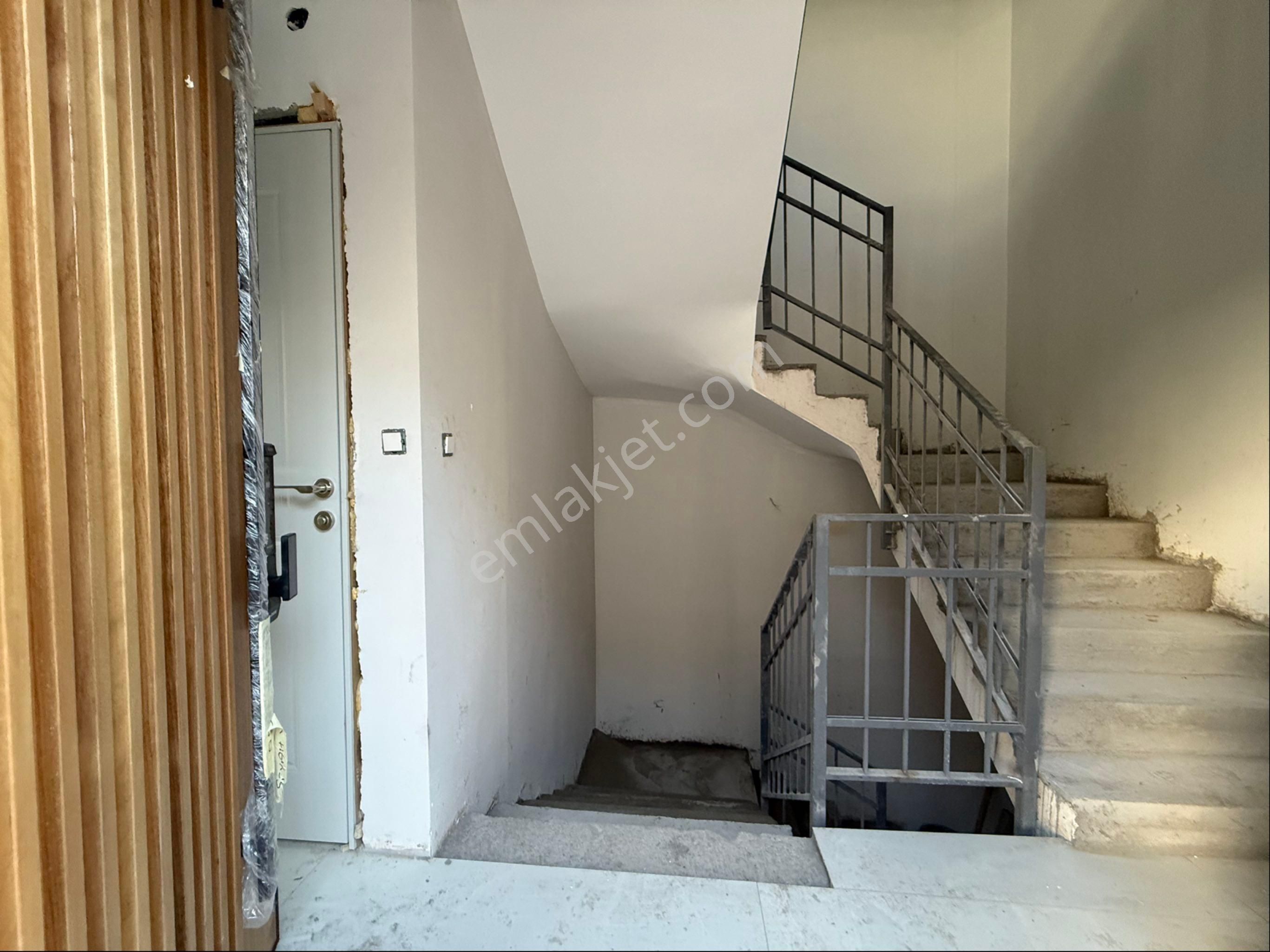 Yalı Mahallesinde Satılık 4+1 Tripleks Villa - Görsel 4