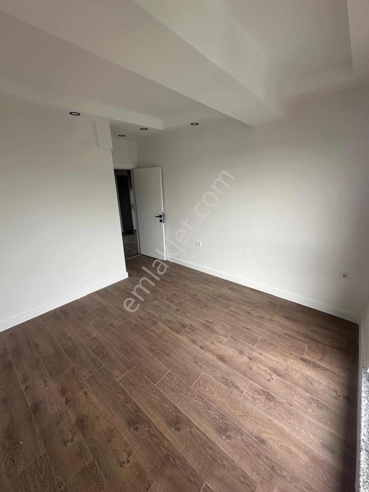 Hürriyet Mahallesin De Havuz Cephe Satılık 1+1 Daire - Görsel 14