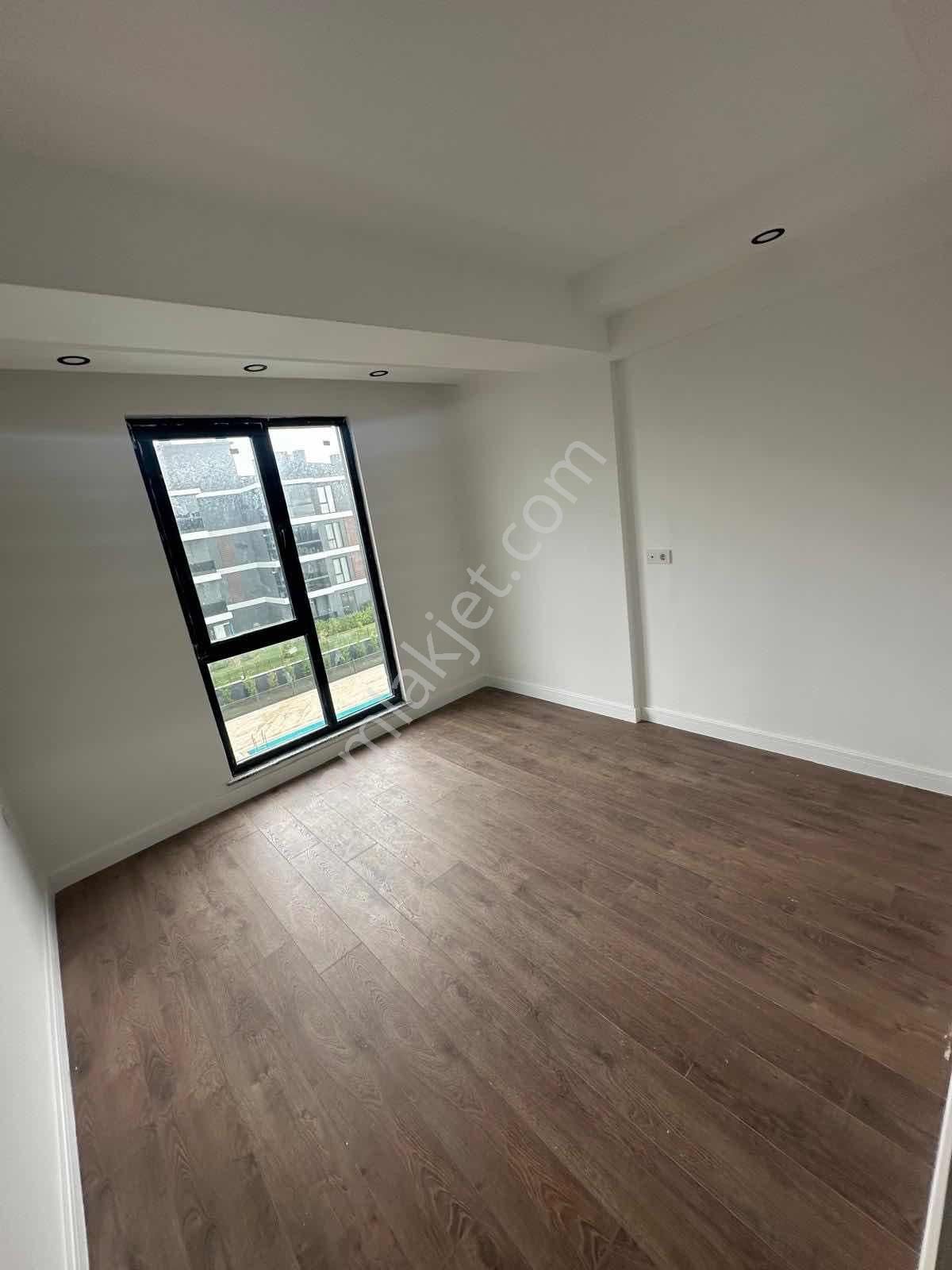 Hürriyet Mahallesin De Havuz Cephe Satılık 1+1 Daire - Görsel 15