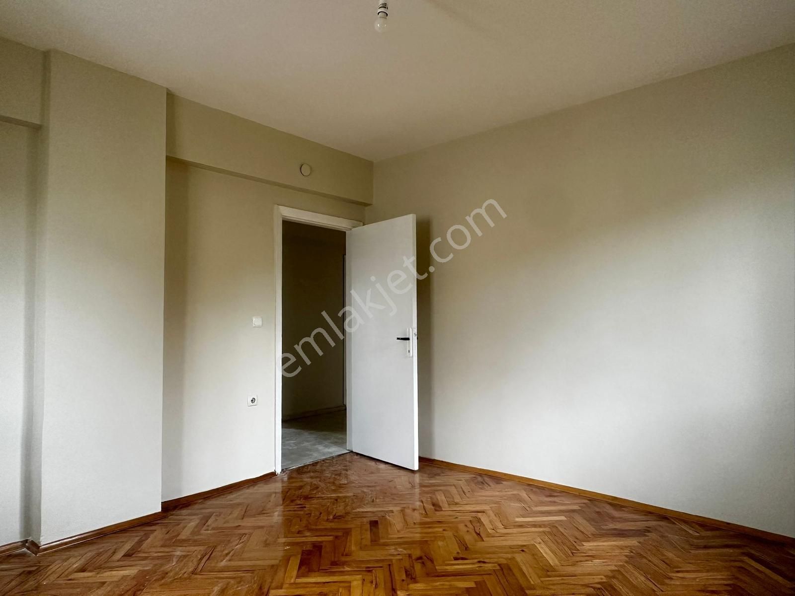 Dubleks Bakırköy Sahil Yolunda 140m2 4+1 Asansörlü 25m2 Teraslı - Görsel 2