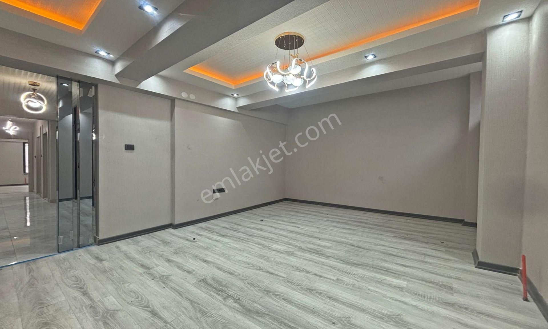 Bulvar'dan Karakaya'da Caddeye Yakın Geniş Masrafsız 3+1 Daire!! - Görsel 9