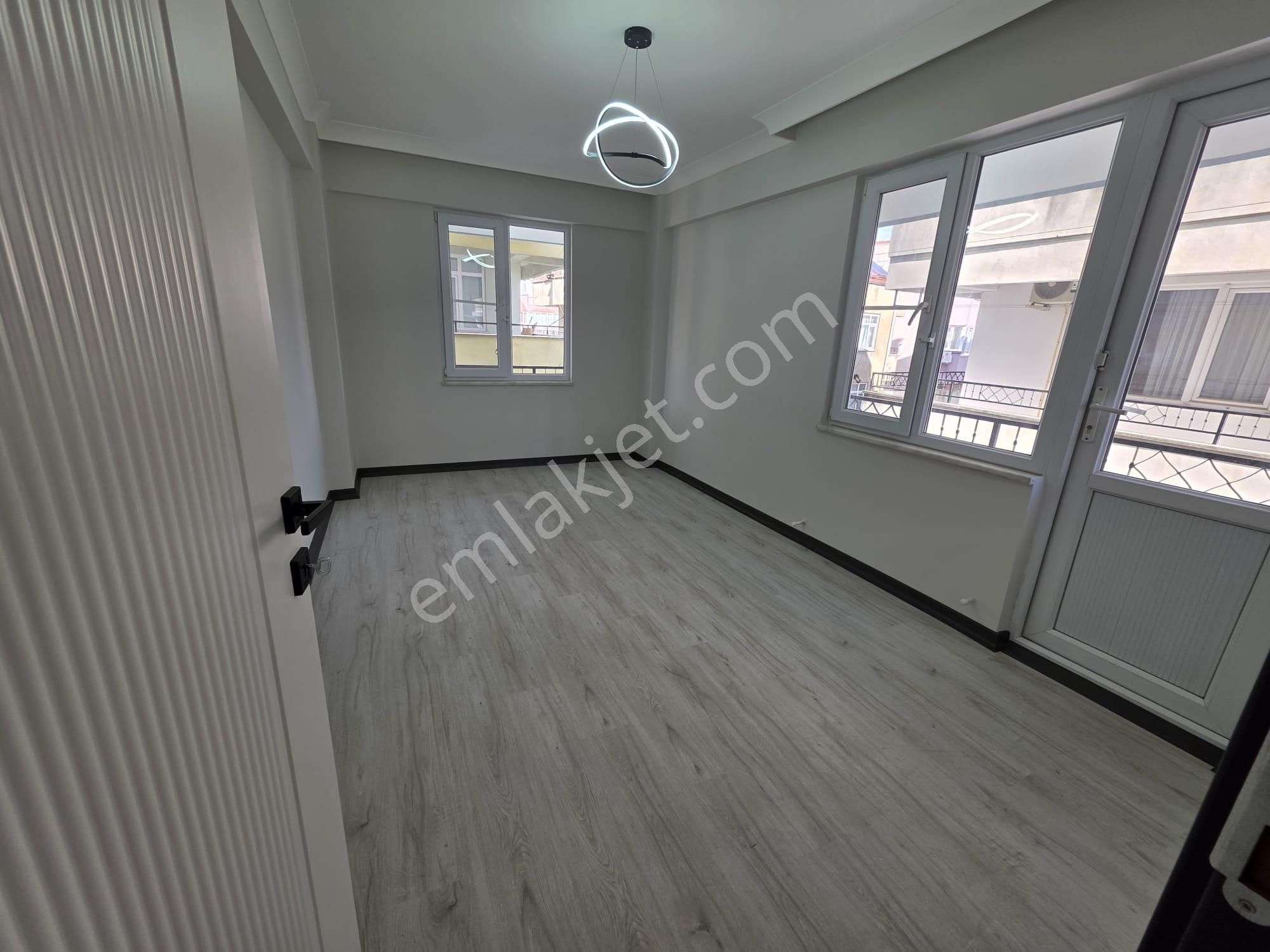 Irmaksudan Akçay Merkezde Ön Cephe Ayrı Mutfak Masrafsız 2+1 Daire - Görsel 19