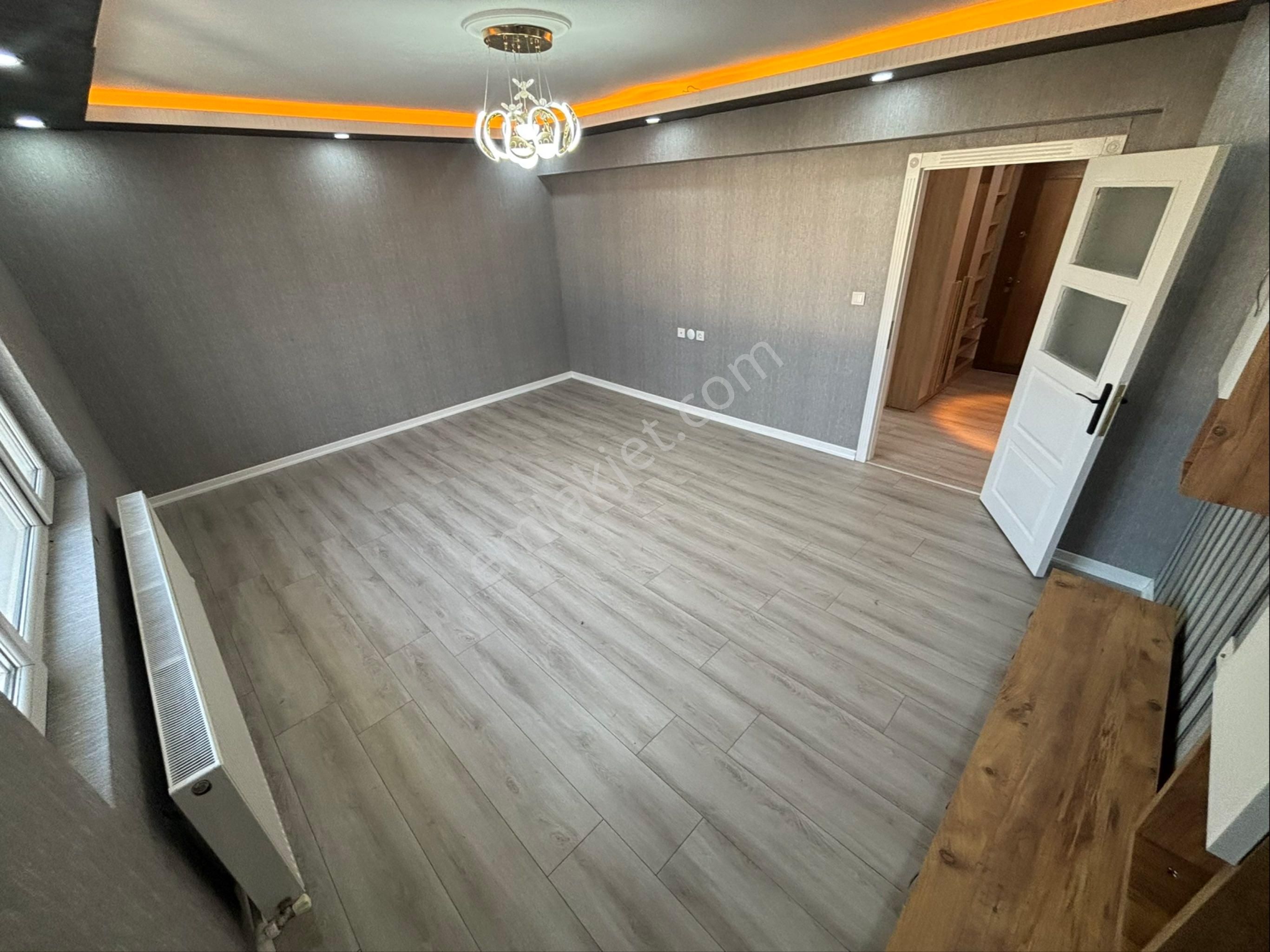 Torun^dan Ultralüx Yapılı Yaşar Kemal Cad. 3+1 Katta Daire - Görsel 33