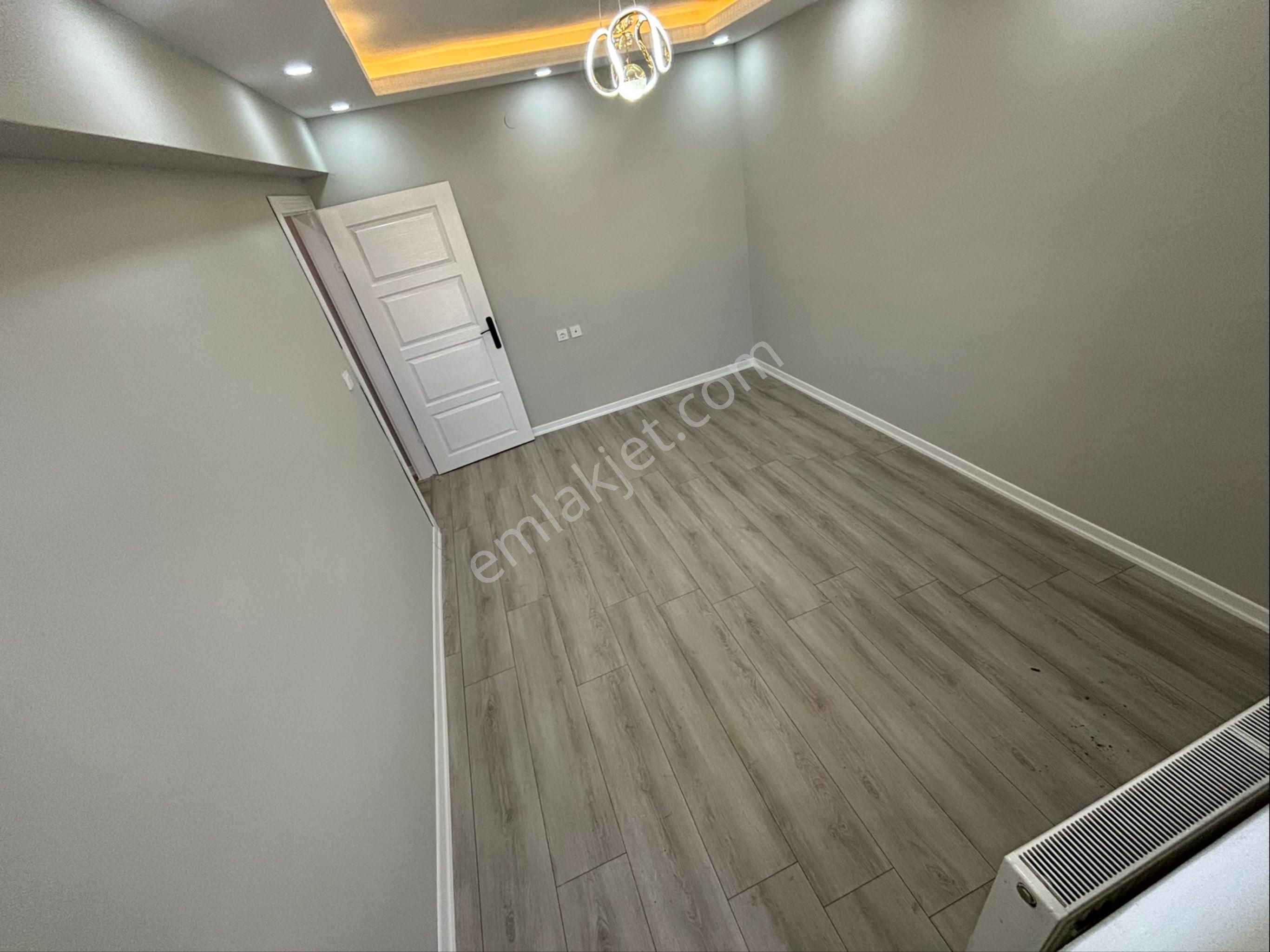 Torun^dan Ultralüx Yapılı Yaşar Kemal Cad. 3+1 Katta Daire - Görsel 15