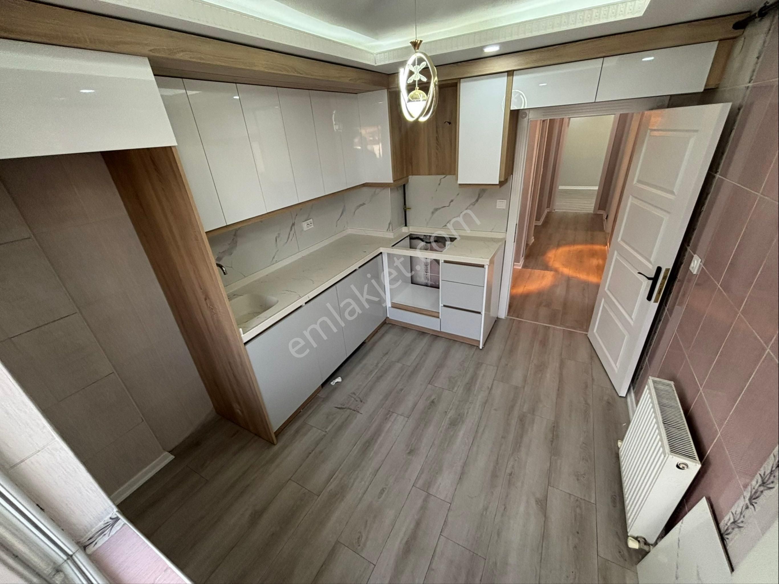 Torun^dan Ultralüx Yapılı Yaşar Kemal Cad. 3+1 Katta Daire