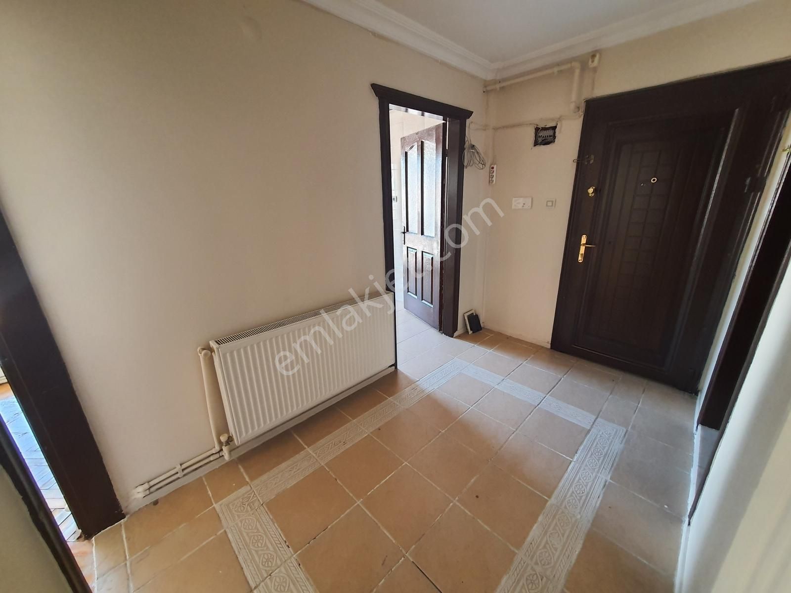 Ataşeşehirde Doğalgazlı Temiz Bakımlı Ön Cephe Kiralık 3+1 Daire - Görsel 8
