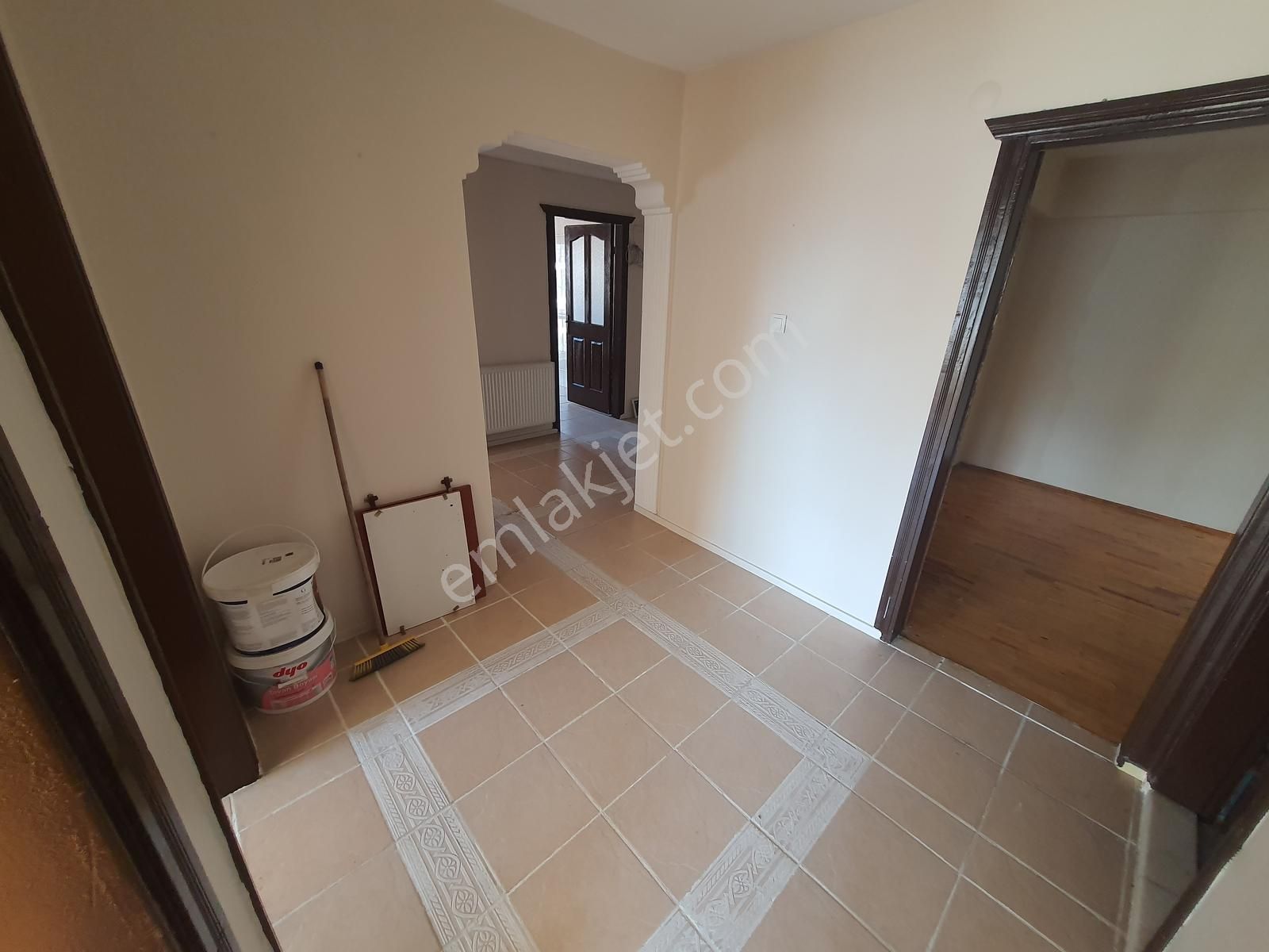 Ataşeşehirde Doğalgazlı Temiz Bakımlı Ön Cephe Kiralık 3+1 Daire - Görsel 7