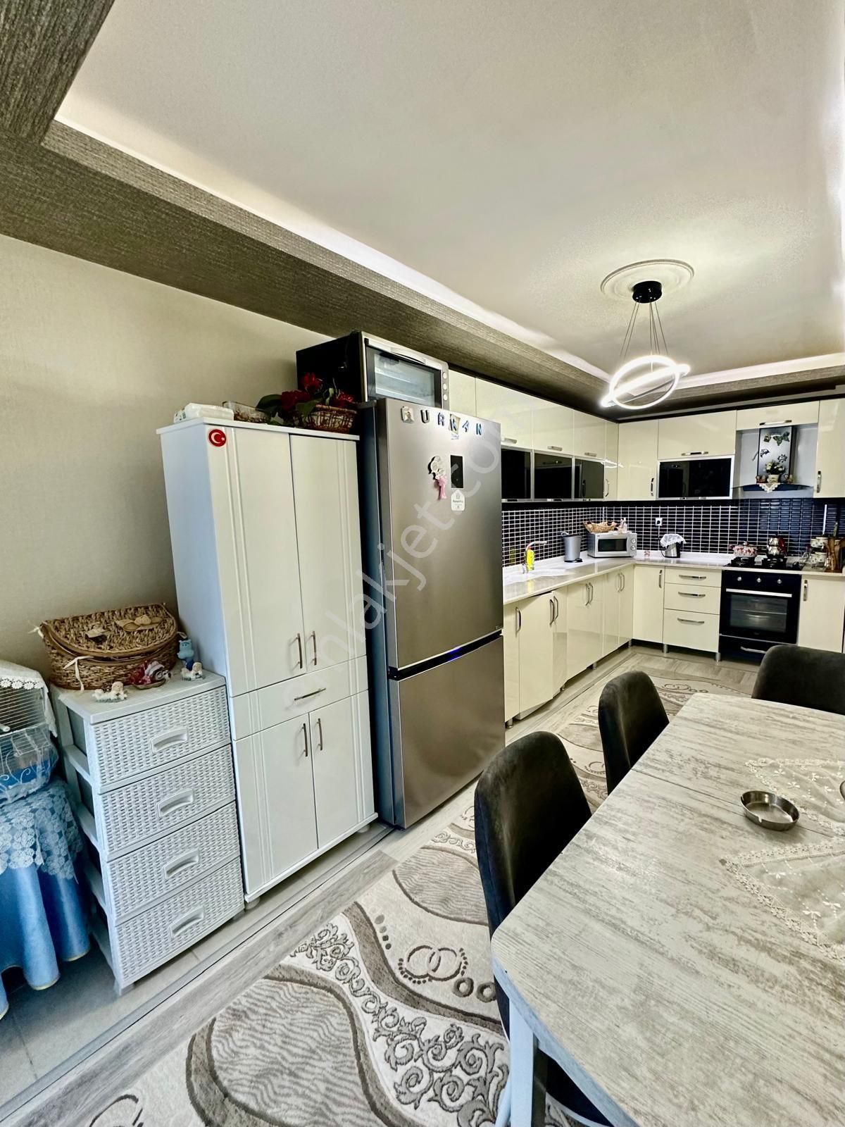 Mç Emlak'tan 29 Ekim Mahallesin'de 3+1 Satılık Daire - Görsel 2