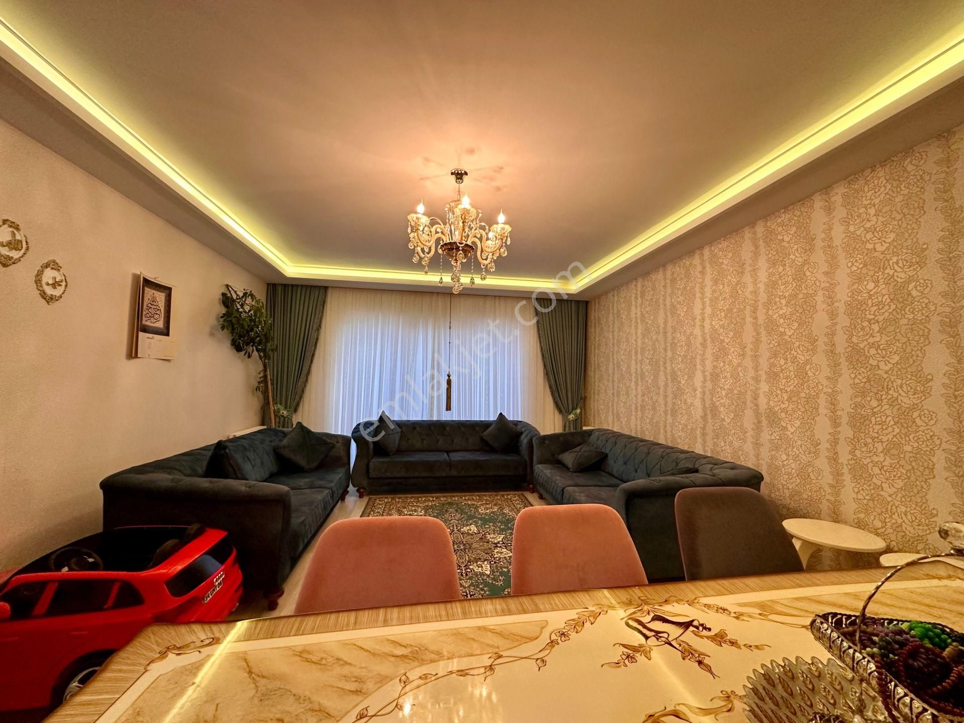 Nam-ak Emlak'tan Çift Banyolu Güney Cephe 4+1 Site Dairesi - Görsel 9