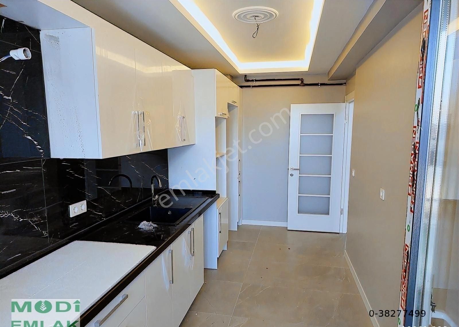 İcadiye Sıfır Binada Asansörlü Satılık 4+1 Dubleks - Görsel 5