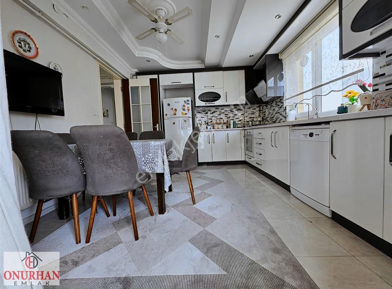 Onurhan Dan Foruma Yakın Çok Kullanışlı Full Kredili 2+1 130 M2 - Görsel 11