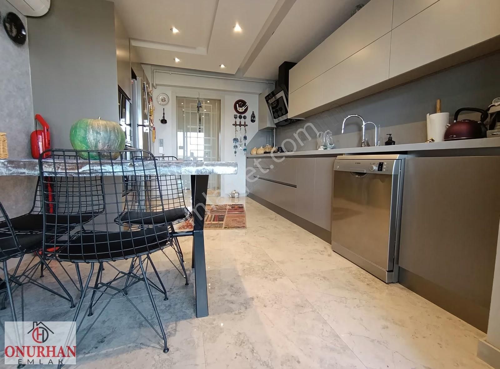 Onurhan Emlaktan Şemiklerde 3+1 170 M2 Arakat Lüks Daire - Görsel 2