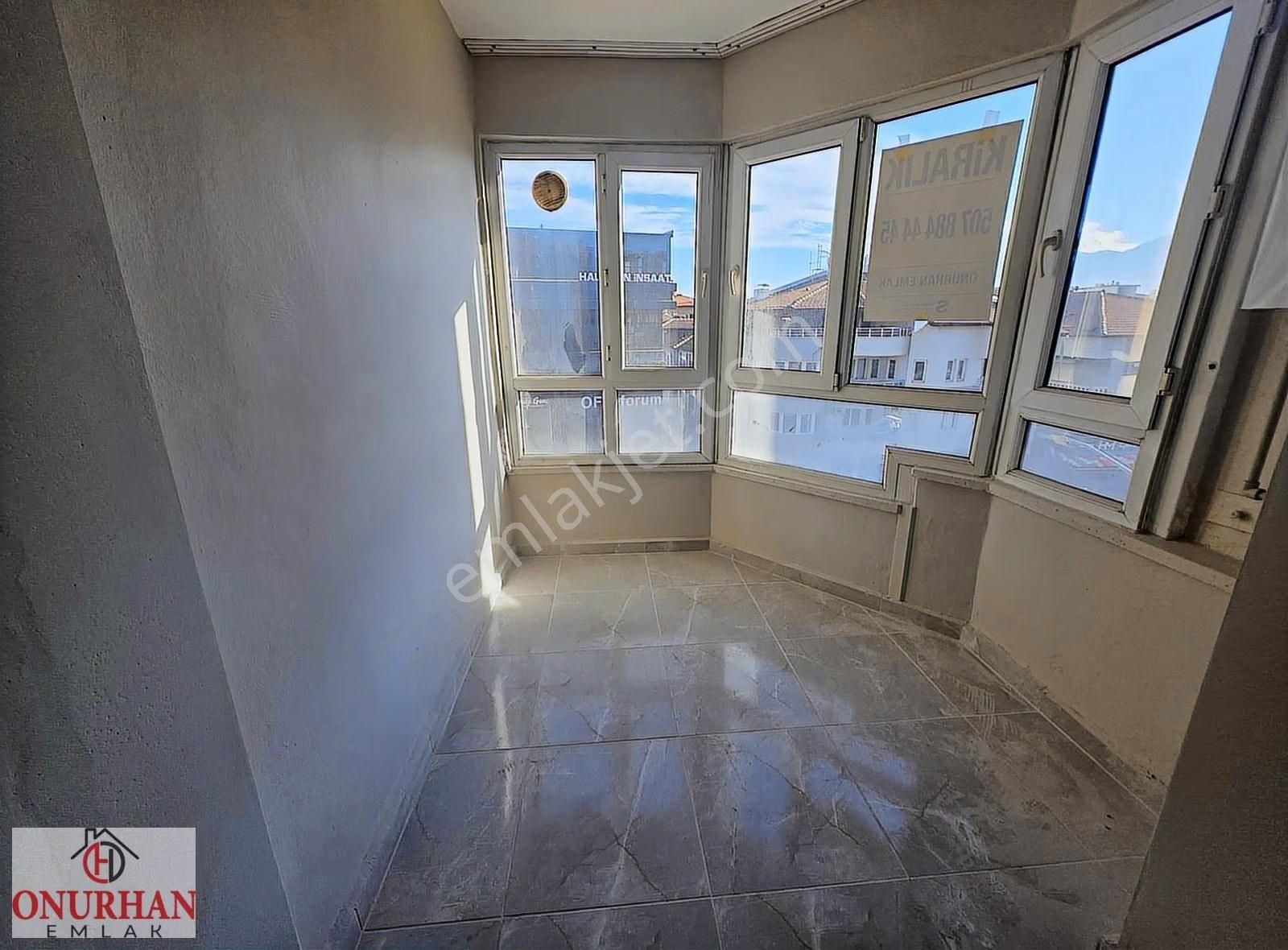 Onurhandan Forum Çamlık Yanında Otoparklı İçi Sıfır Arakat Daire - Görsel 14