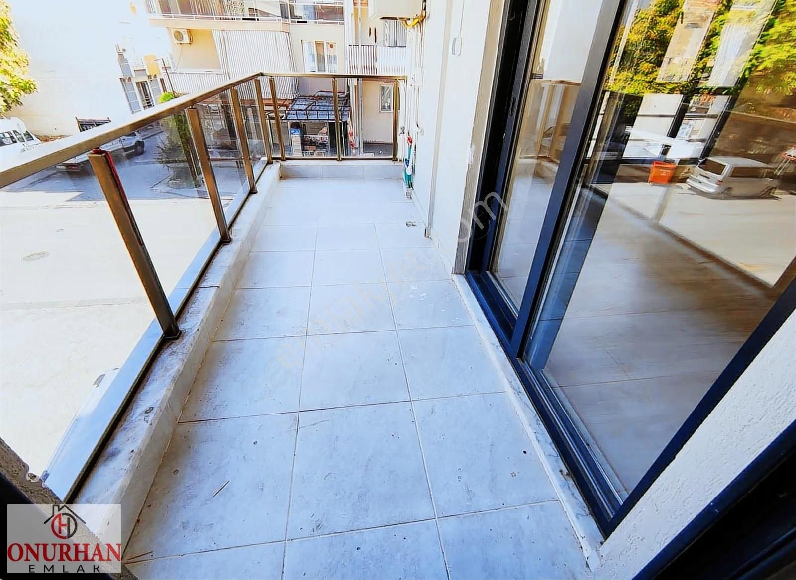 Onurhan Emlaktan Akkonakta 2+1 Yerden Isıtma Kiralık Daire - Görsel 6