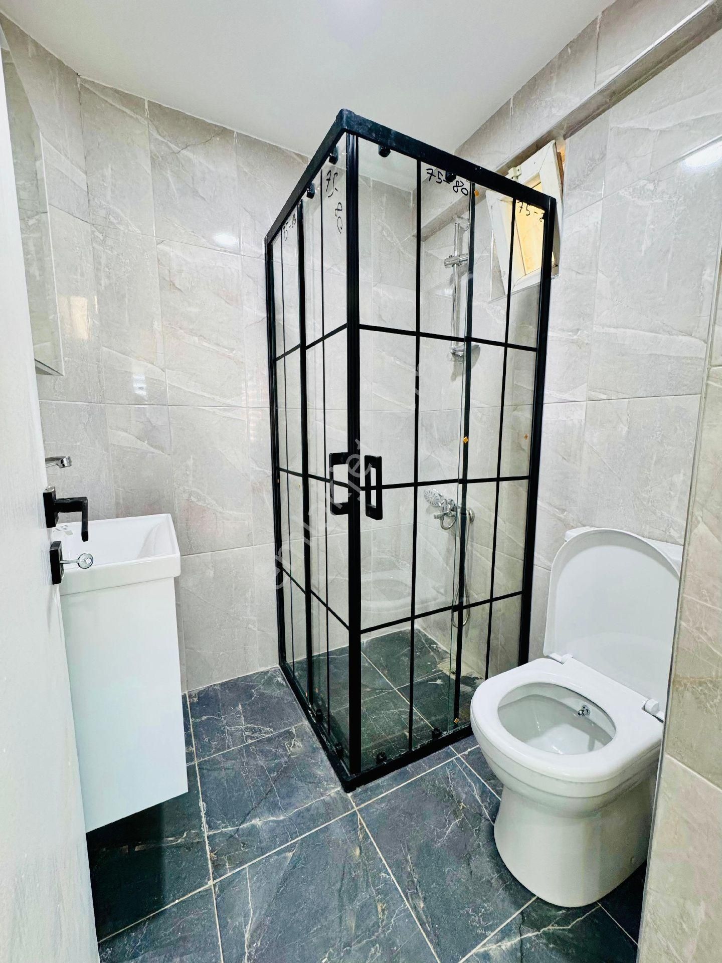 Merkezi Konum Yüksek Kira Getirili Lüx Tasarım Eşyalı Fırsat Daire - Görsel 12