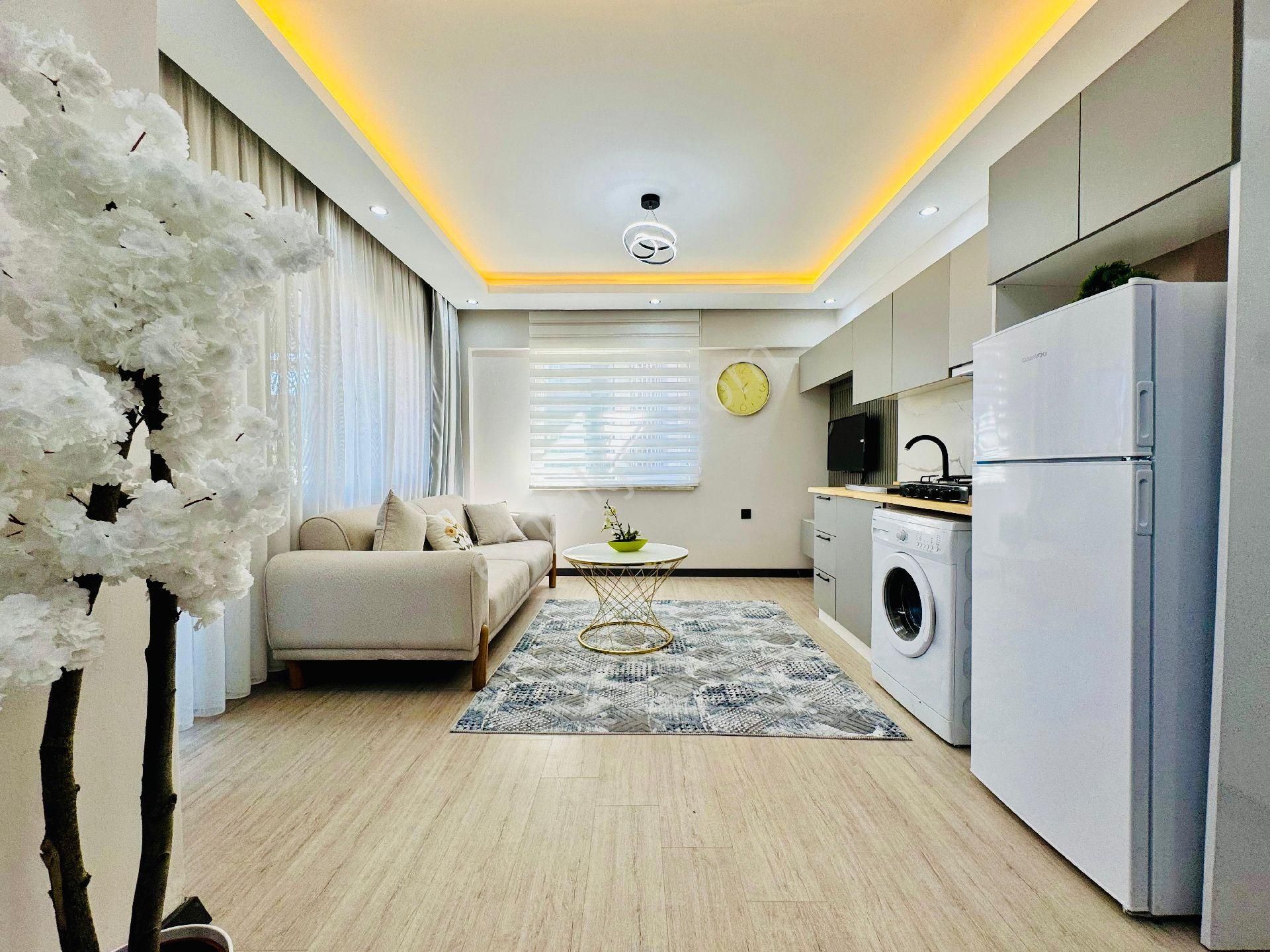 Merkezi Konum Yüksek Kira Getirili Lüx Tasarım Eşyalı Fırsat Daire