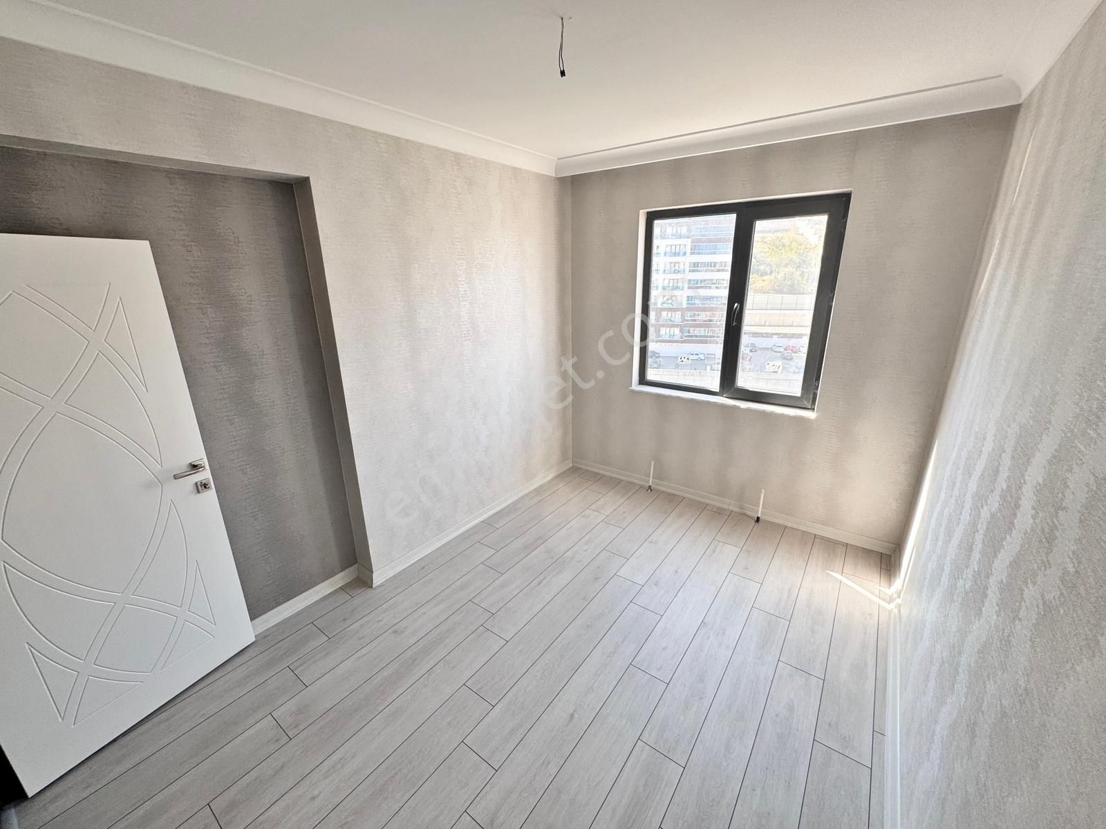 4+1 13.kat 2 Bloklu Site İçerisinde Cad. Üzeri Kapalı Otoparklı - Görsel 15