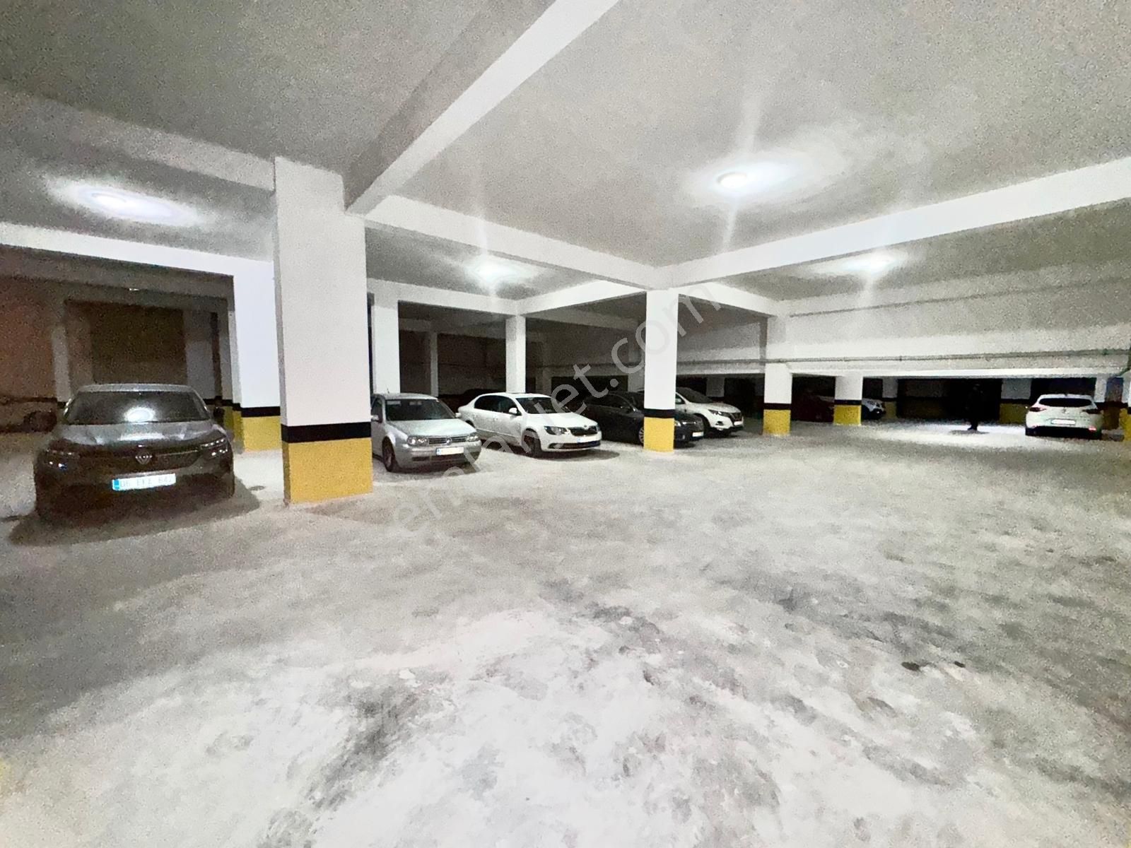 4+1 13.kat 2 Bloklu Site İçerisinde Cad. Üzeri Kapalı Otoparklı - Görsel 35