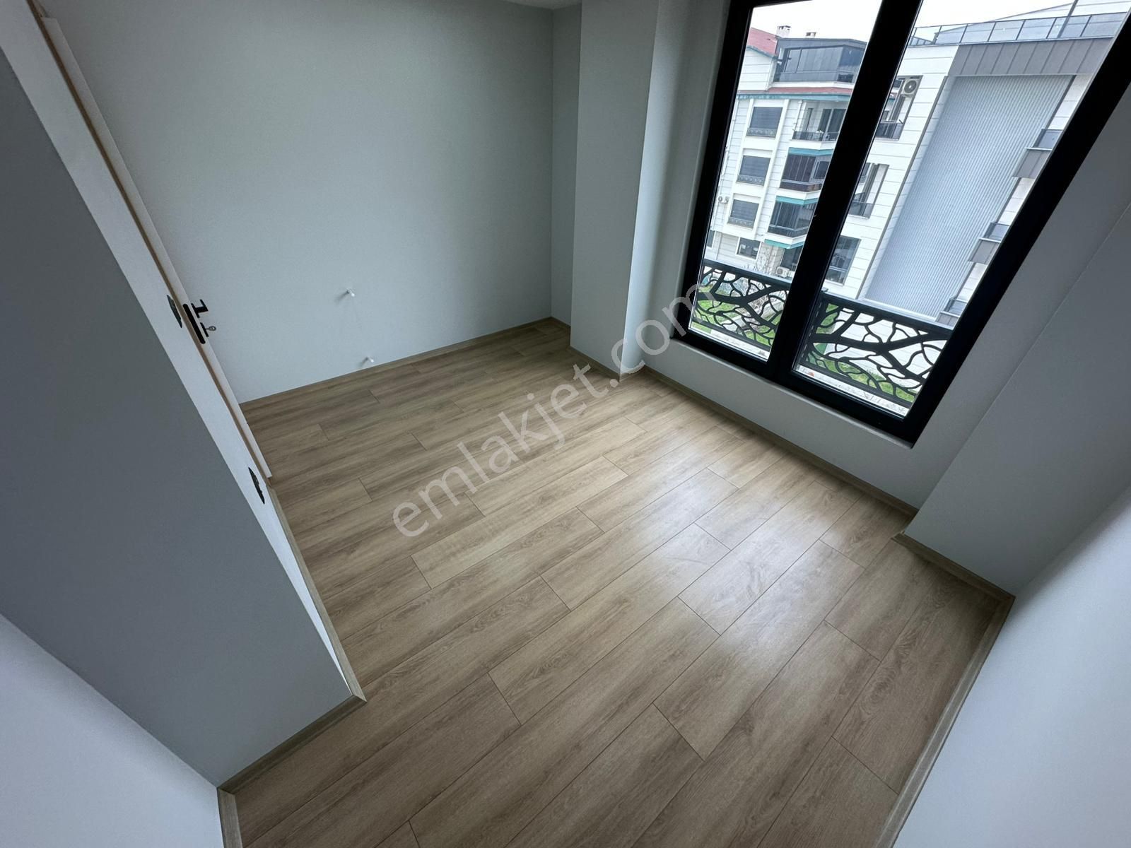 Dora Dan Satılık Pazar Sokağında Sıfır 2+1 Açık Mutfak Lüx Daire - Görsel 8