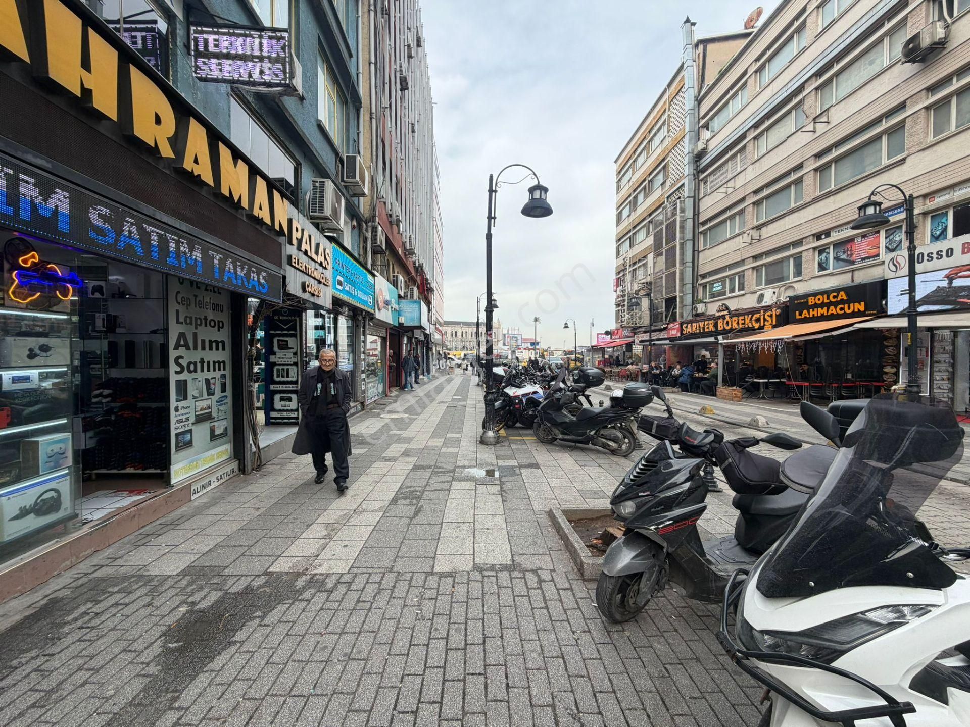 Satılık Yazıcıoğlu İş Hanı Giriş Katında Asma Katlı Dükkan