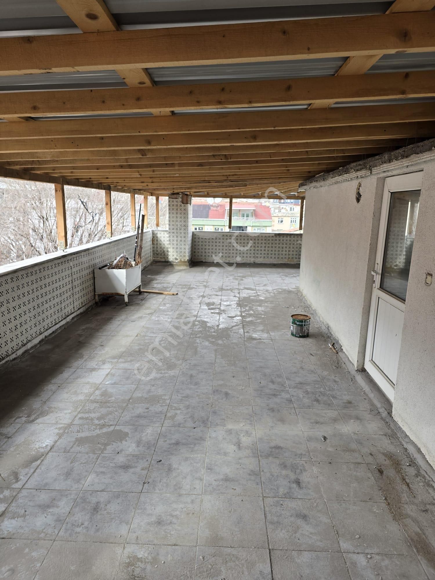 Şemsipaşa 51. Sokakta Çatıkatı 2+1 Kiralık Daire - Görsel 17