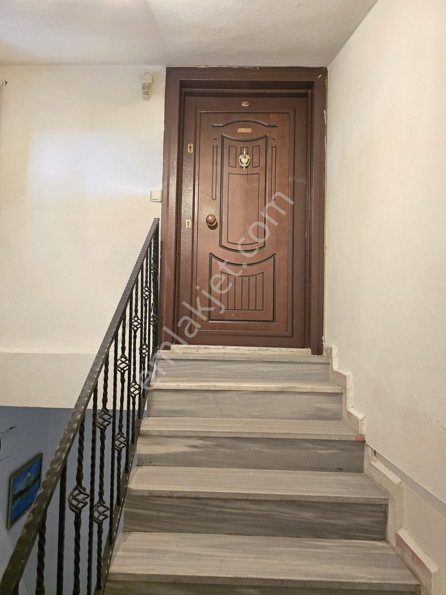 Şemsipaşa 51. Sokakta Çatıkatı 2+1 Kiralık Daire - Görsel 19