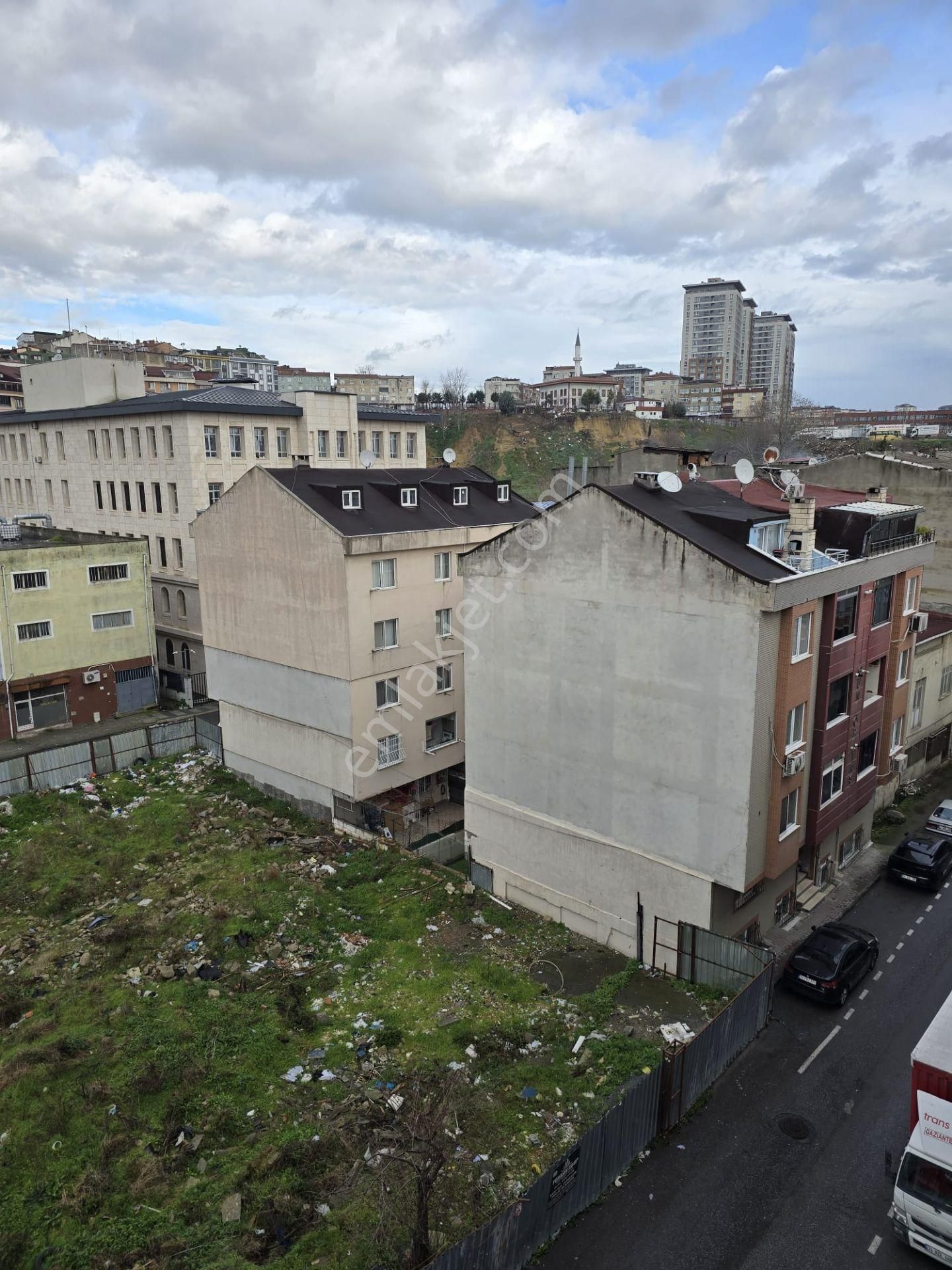 Şemsipaşa 51. Sokakta Çatıkatı 2+1 Kiralık Daire - Görsel 20