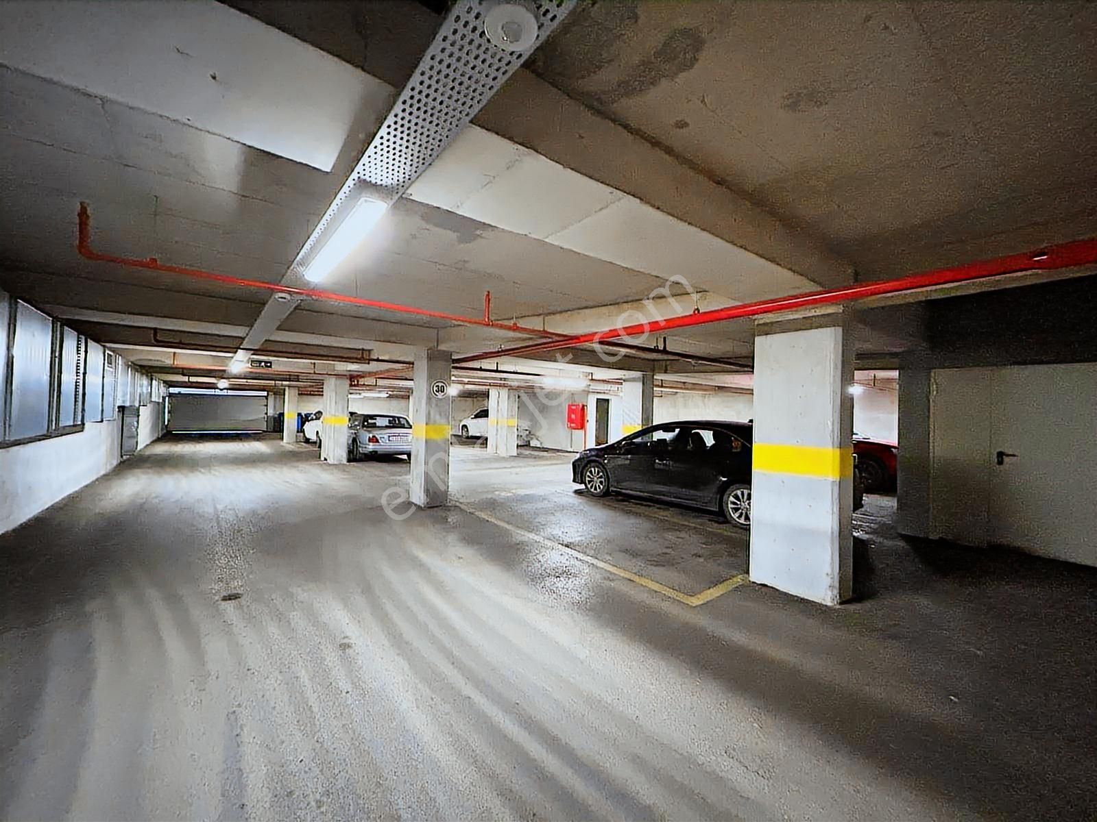 Erenköy'de Balkonlu Ebv.banylu 7/24 Güvenlikli Site De 3+1 130m2 - Görsel 30