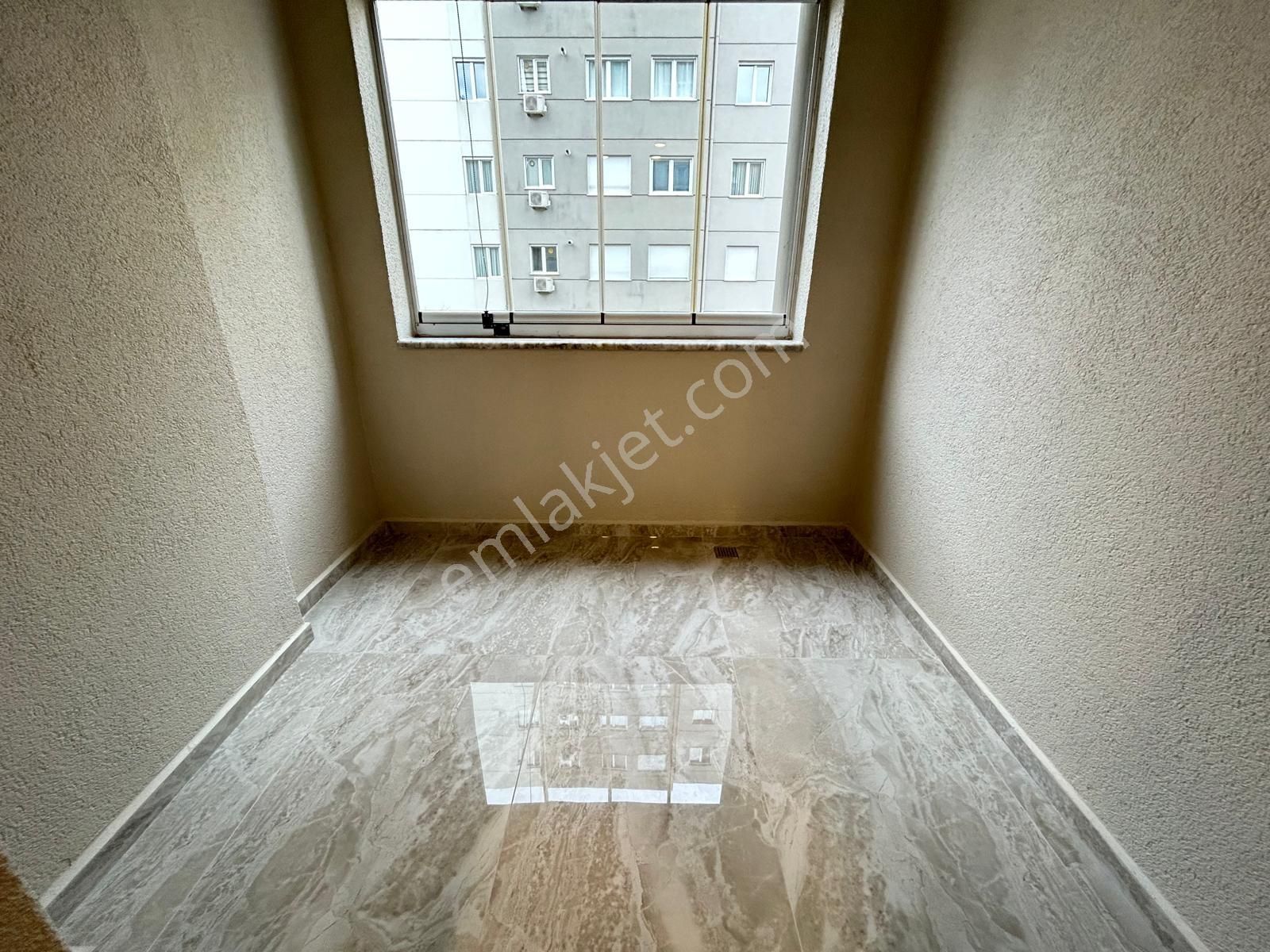 Erenköy'de Balkonlu Ebv.banylu 7/24 Güvenlikli Site De 3+1 130m2 - Görsel 11