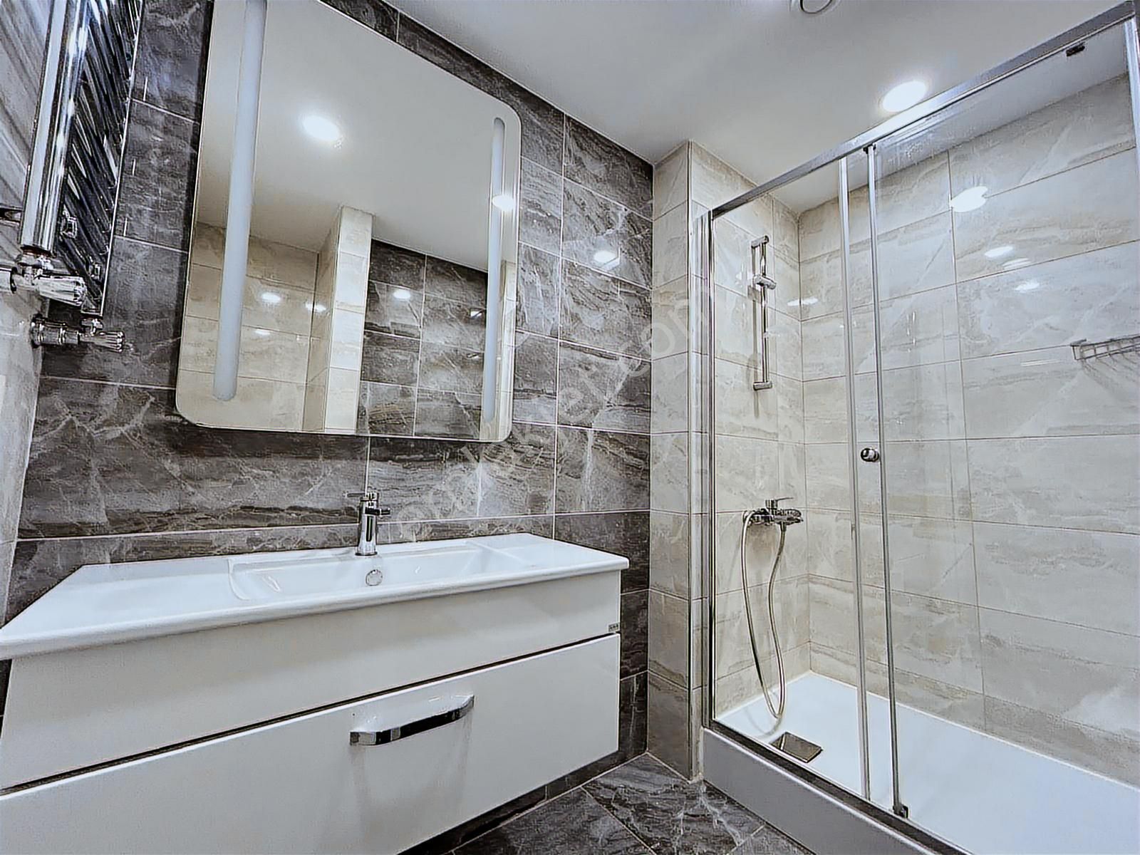 Erenköy'de Balkonlu Ebv.banylu 7/24 Güvenlikli Site De 3+1 130m2 - Görsel 18