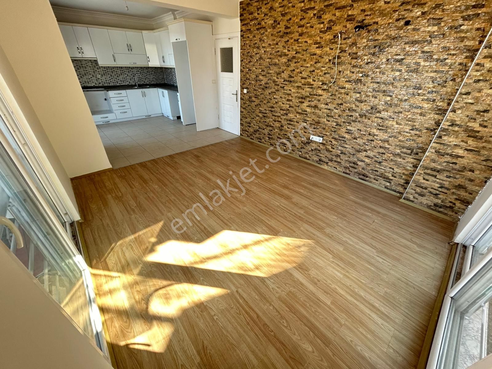 Goldhouse Dan Satılık Patlangıç Ta Şehir Ve Deniz Manzaralı 6+2 Daire - Görsel 3