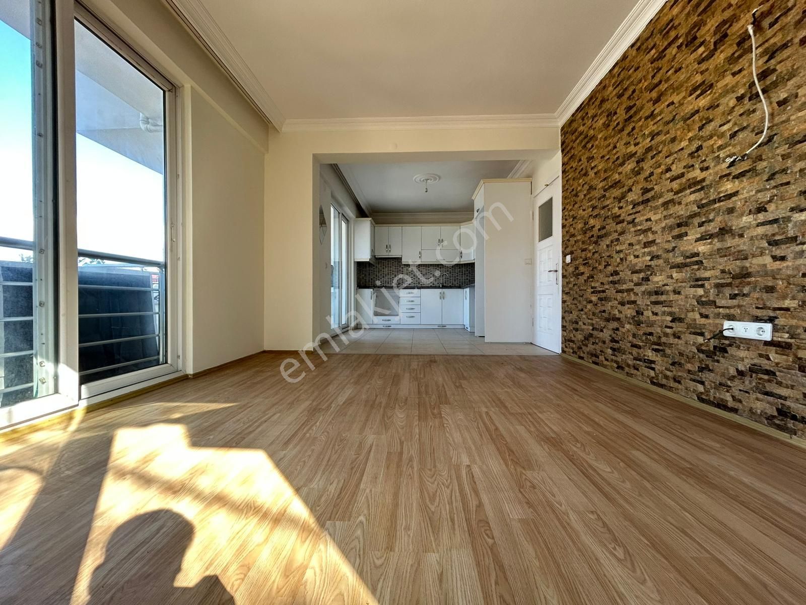 Goldhouse Dan Satılık Patlangıç Ta Şehir Ve Deniz Manzaralı 6+2 Daire