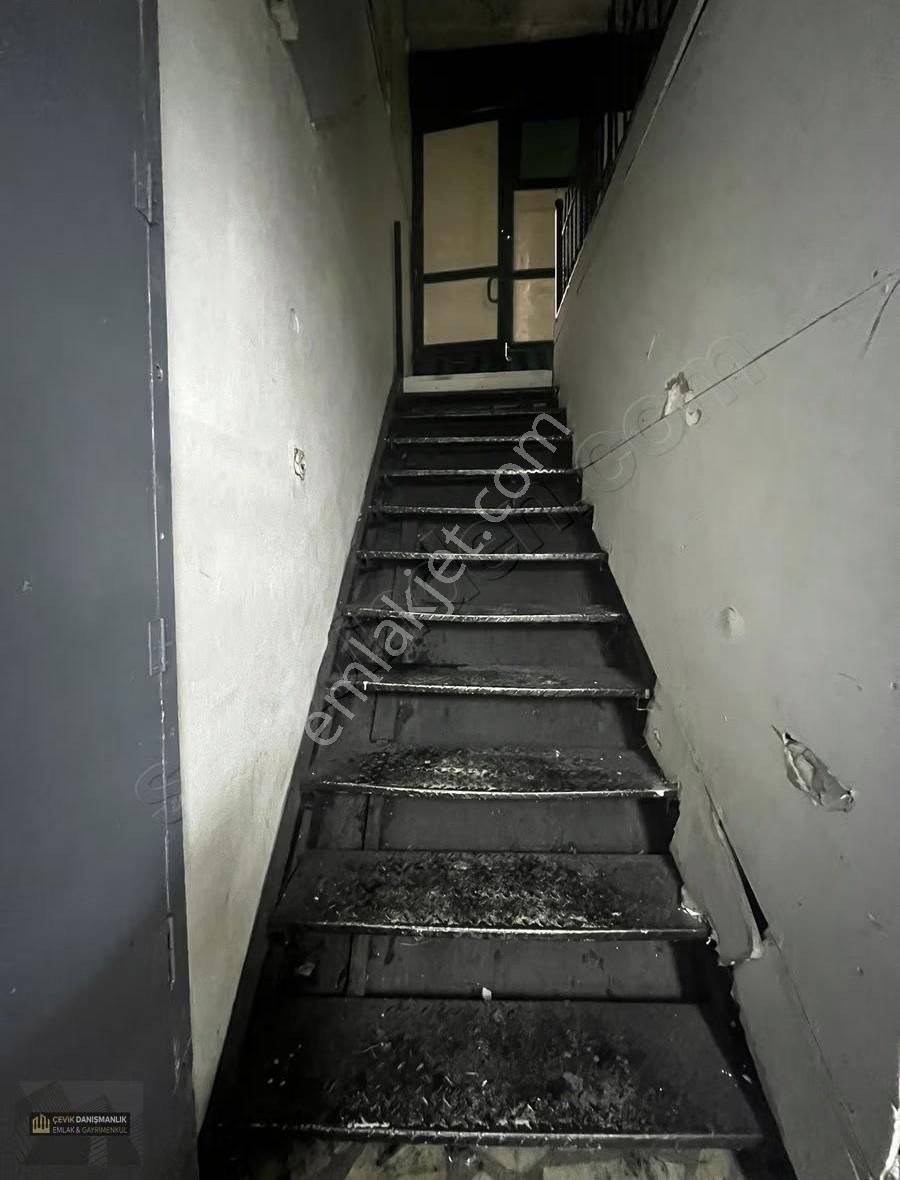 Çevikten Yıldırımda Her İşe Uygun 3 Katlı 600mt Dükkan - Görsel 7