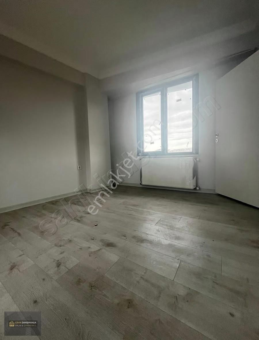 Çevikten Şemsipaşada Krediye Uygun Sıfır Bina 3.5+2 Dubleks