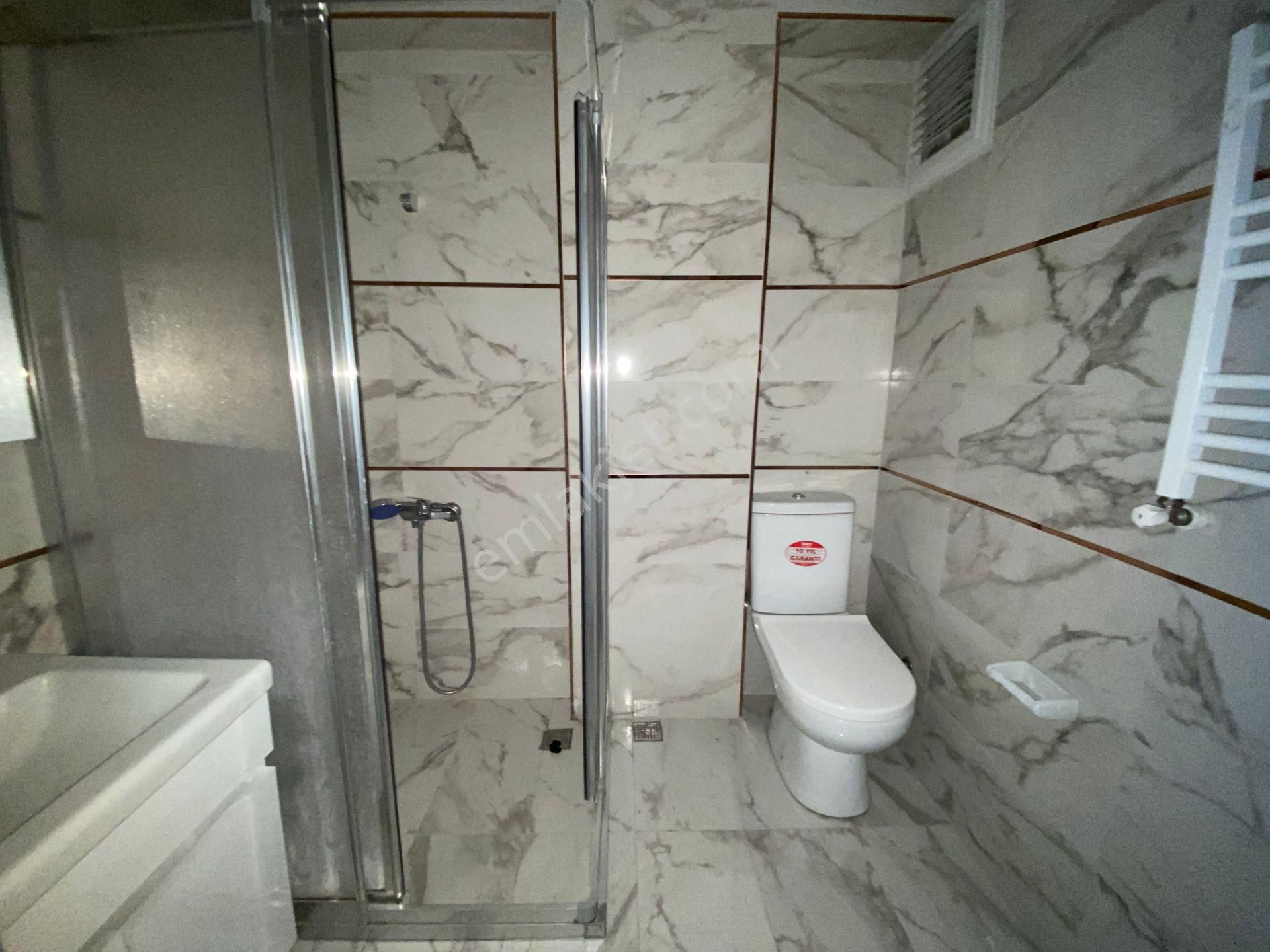 Avrupa Emlak Tan Esenler Fatih Mah 75m² 2+1 2.kat,5 Yıllık,üçyüzlü Metroya 5-10 Dk(kamu Çalışanı) - Görsel 11