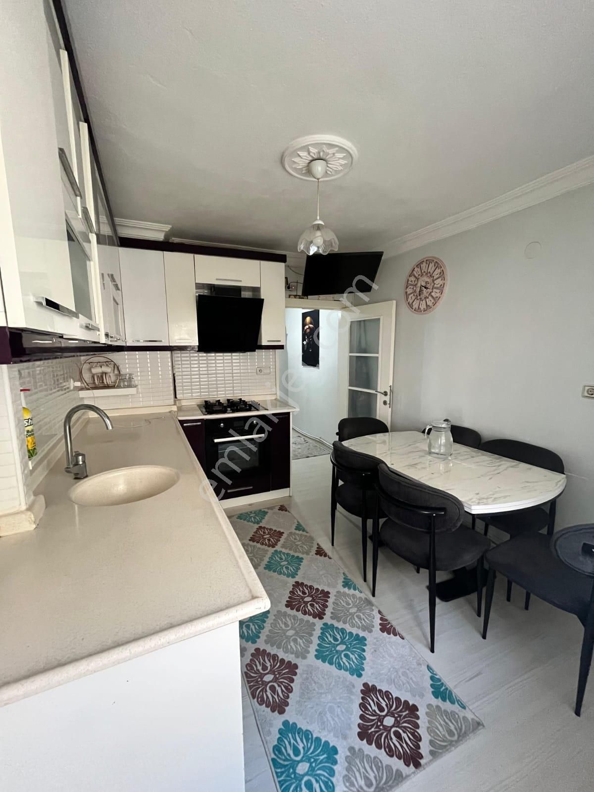 30 Ağustos Mahallesinde 3+1harika Konumda Fırsat Daire!!! - Görsel 2