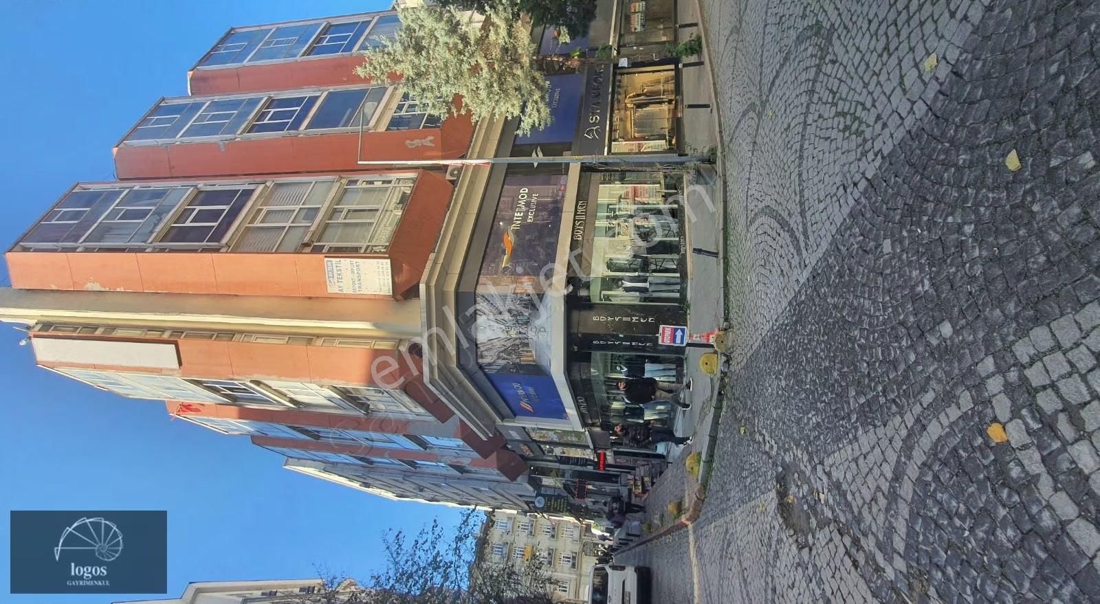 Şişlinin Kalbinde Boş Dükkan - Görsel 10