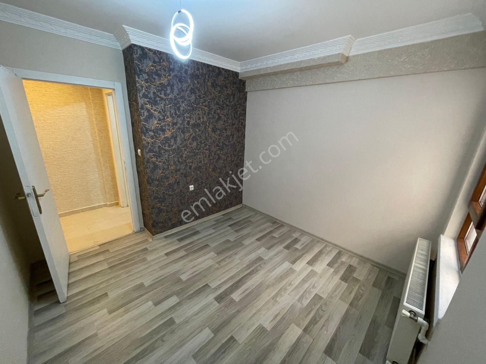 Baruthane Sokak Cadde Yakını Katta Yapılı Asansörlü Fırsat !!!