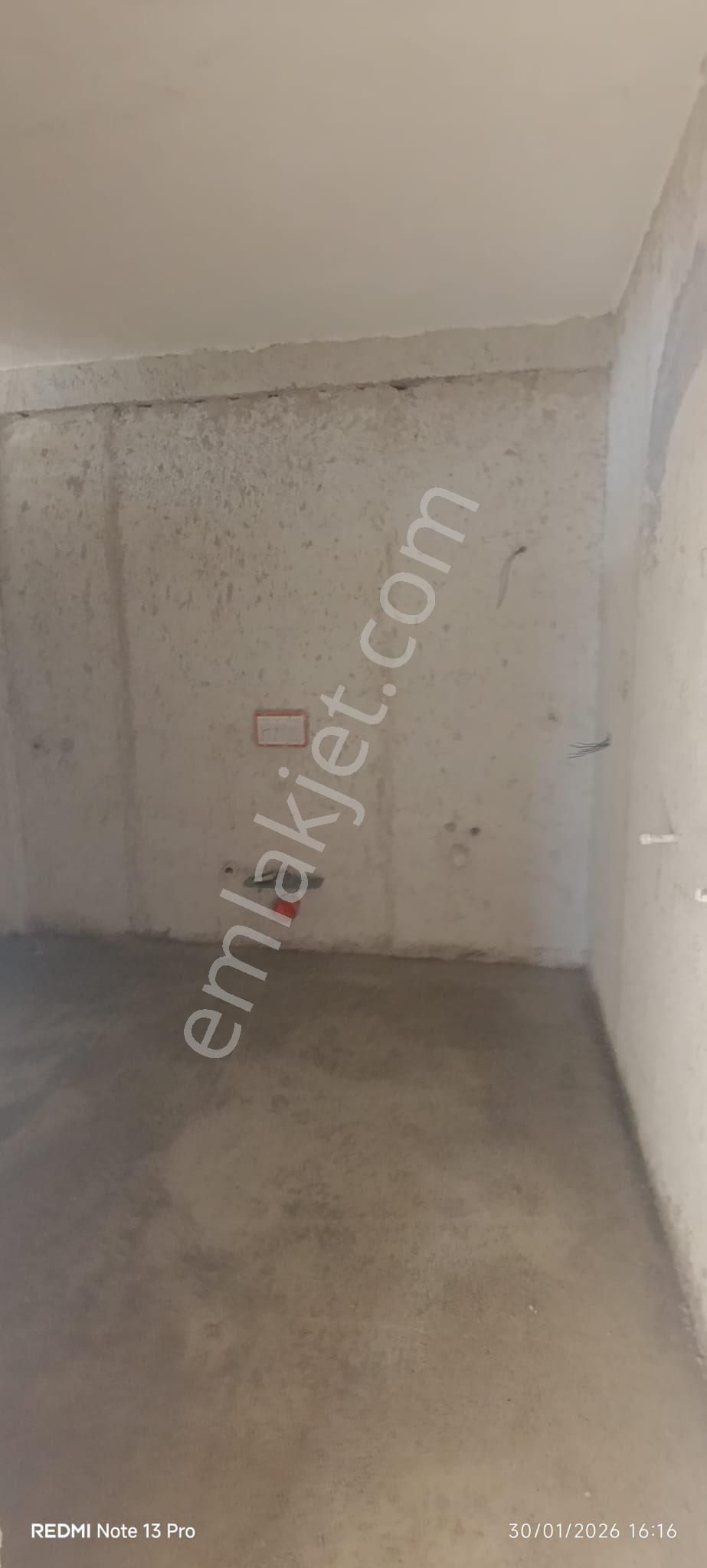 Efeler’de Merkezi Konum Sıfır Yapılı 3+1 Villa - Görsel 11