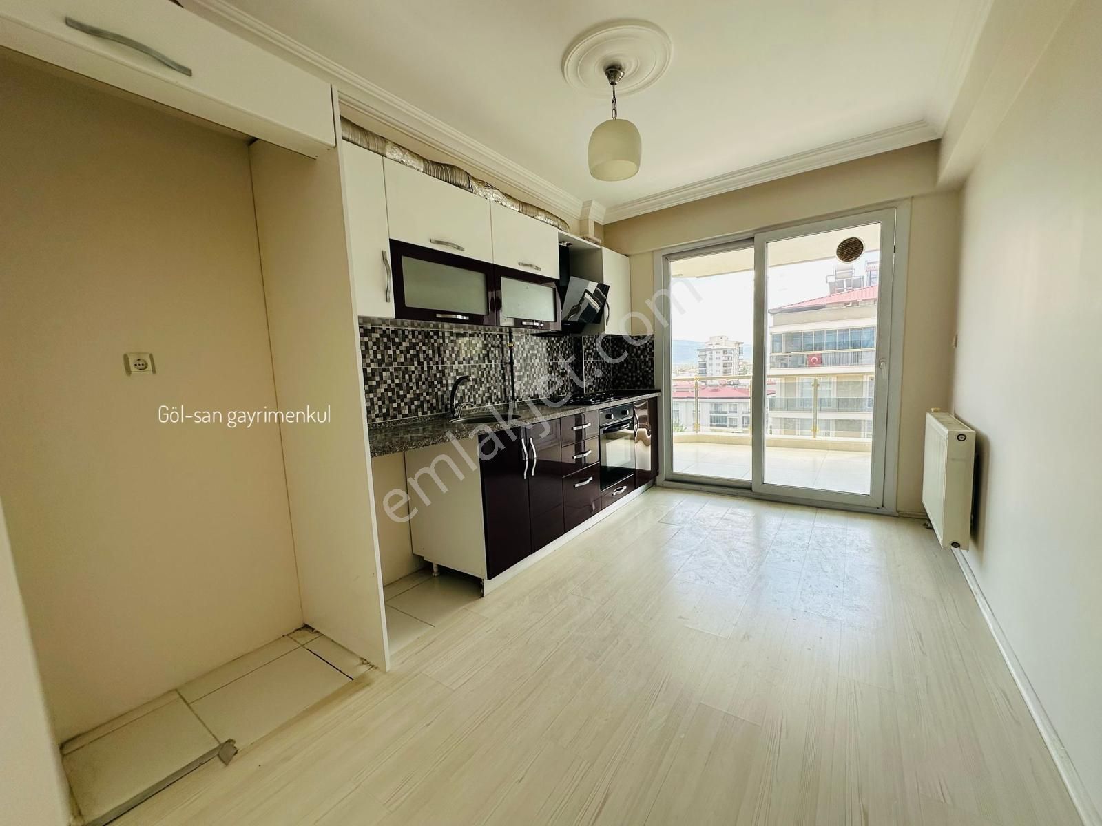 🏡 Göl-san Gayrimenkul’den 🏡 Yeşil Mah. 3+1 155 M2 Doğalgazlı Kiralık Daire