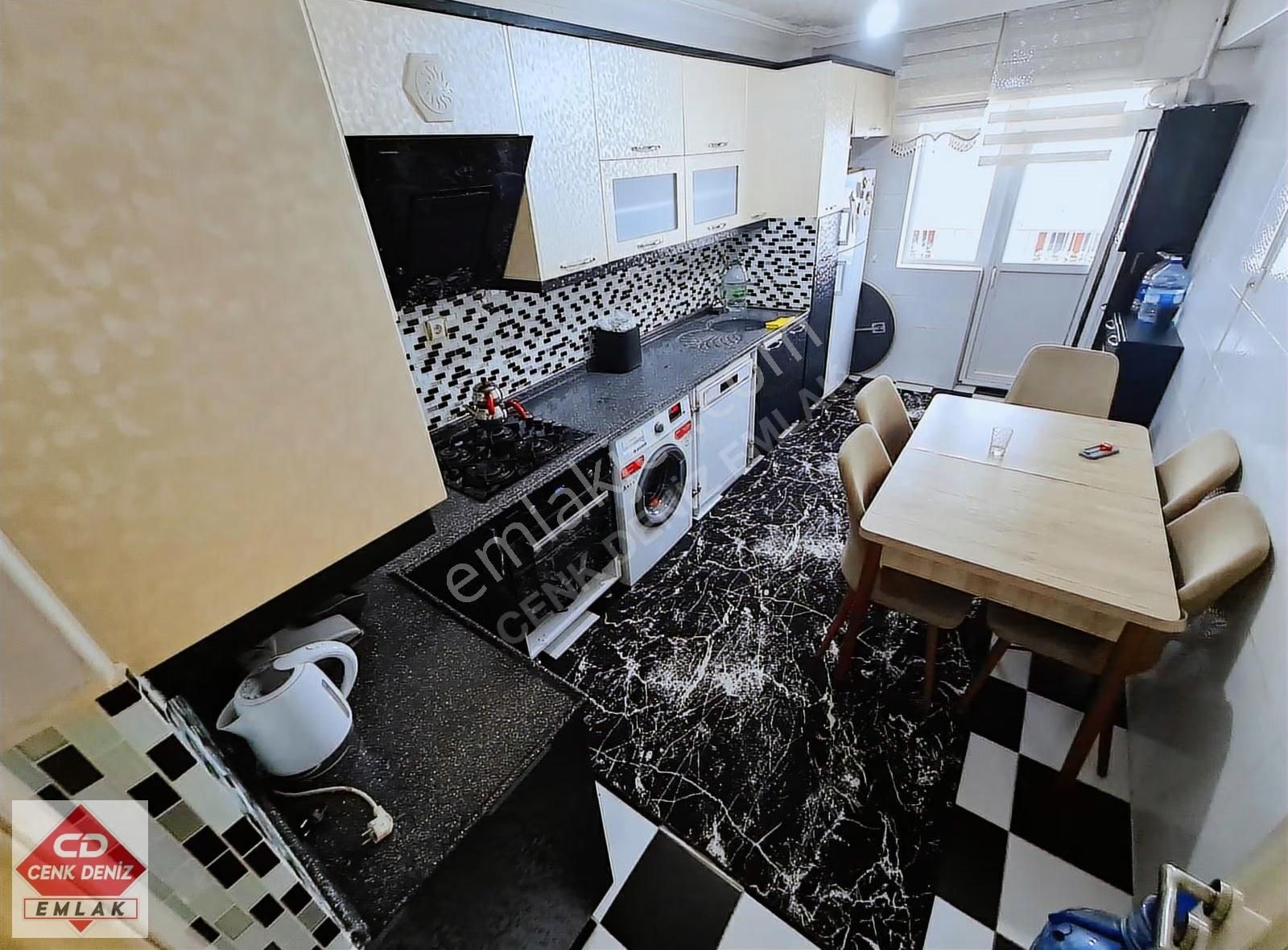 Atapark Cad. Bölgenin En Genişlerinden Ultra Luks Yapılı 3+1 - Görsel 2