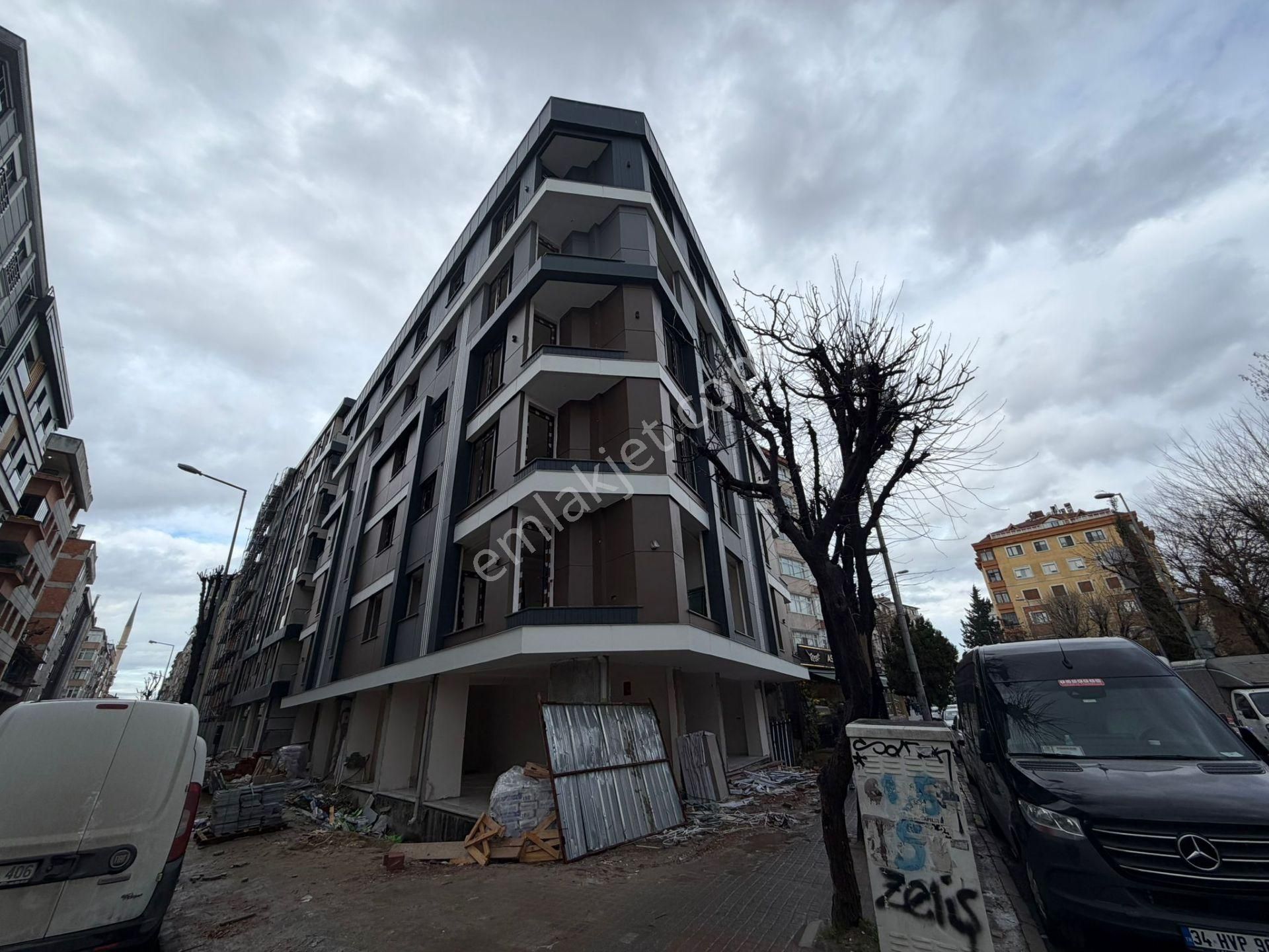 B.evler Ferit Selim Paşa Caddesi Üzeri 2 Katlı Depolu Dükkan - Görsel 8